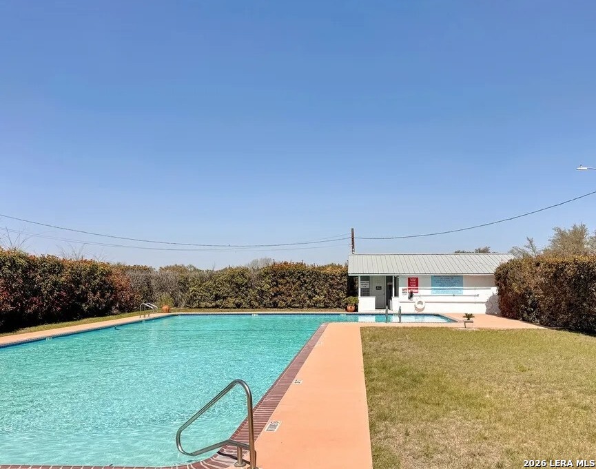 535 PARADISE DR, Canyon Lake, TX 78133