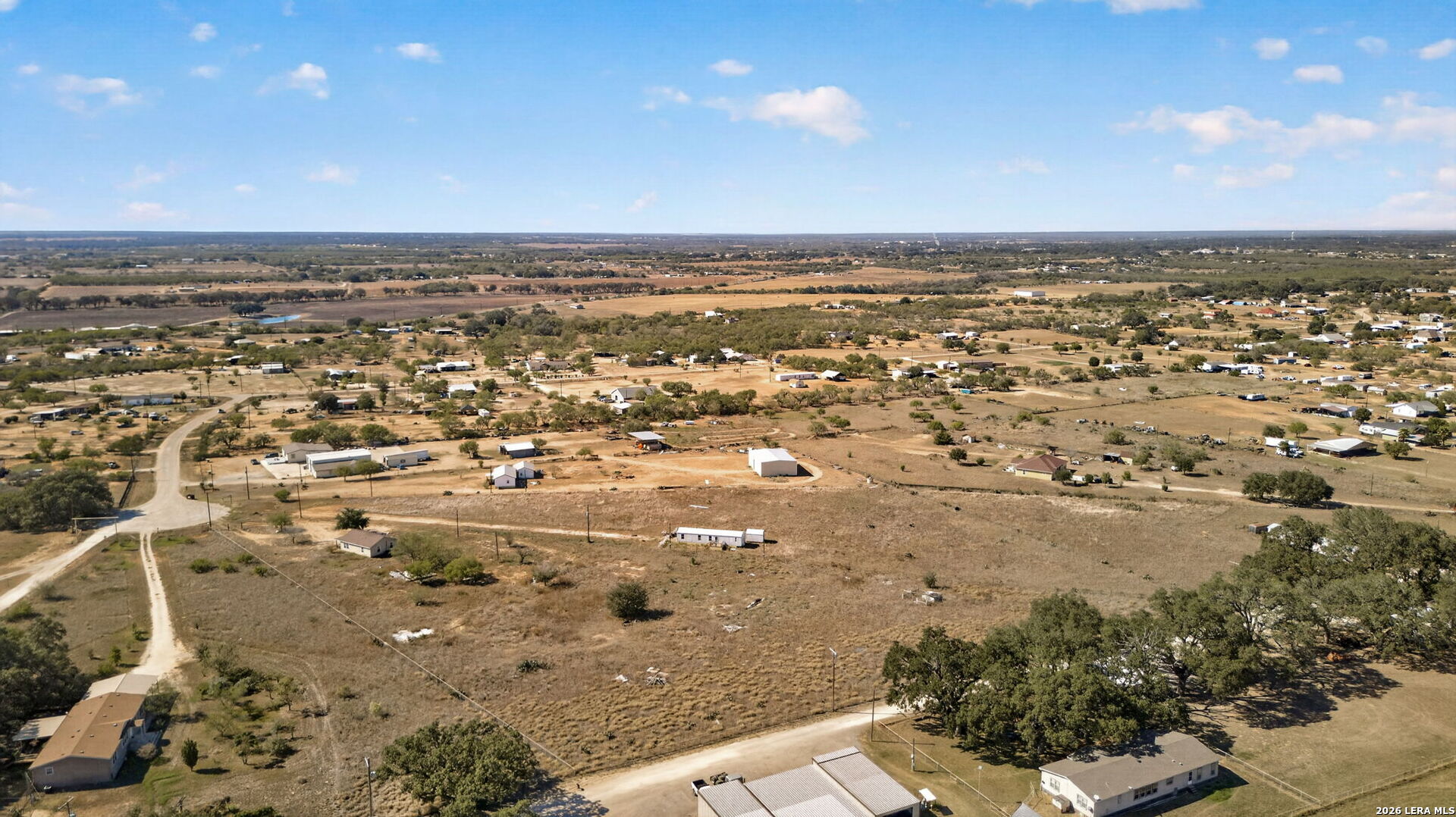 181 County Road 7751, Devine, TX 78016