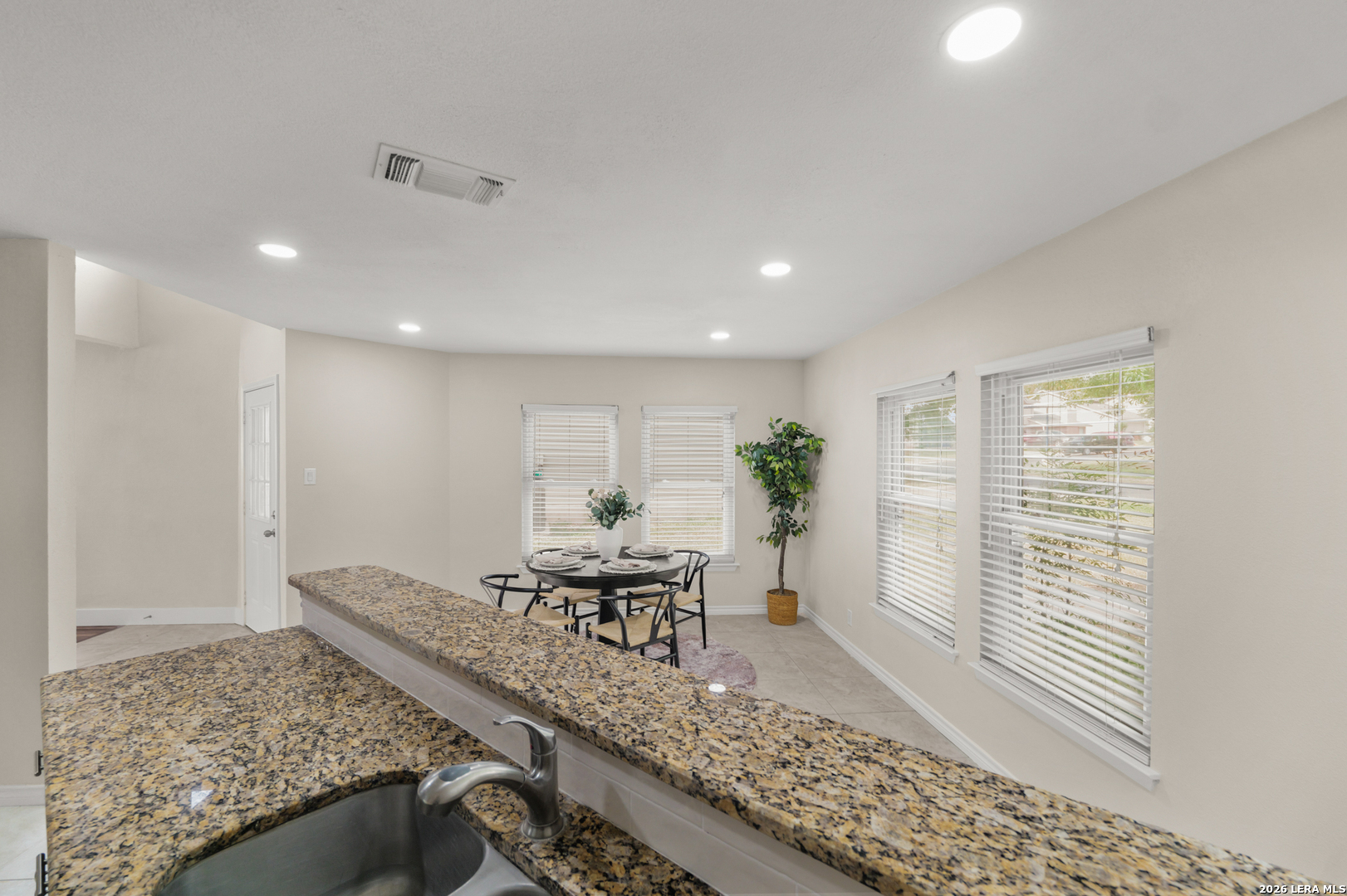 9735 FORTUNE RIDGE DR, Converse, TX 78109