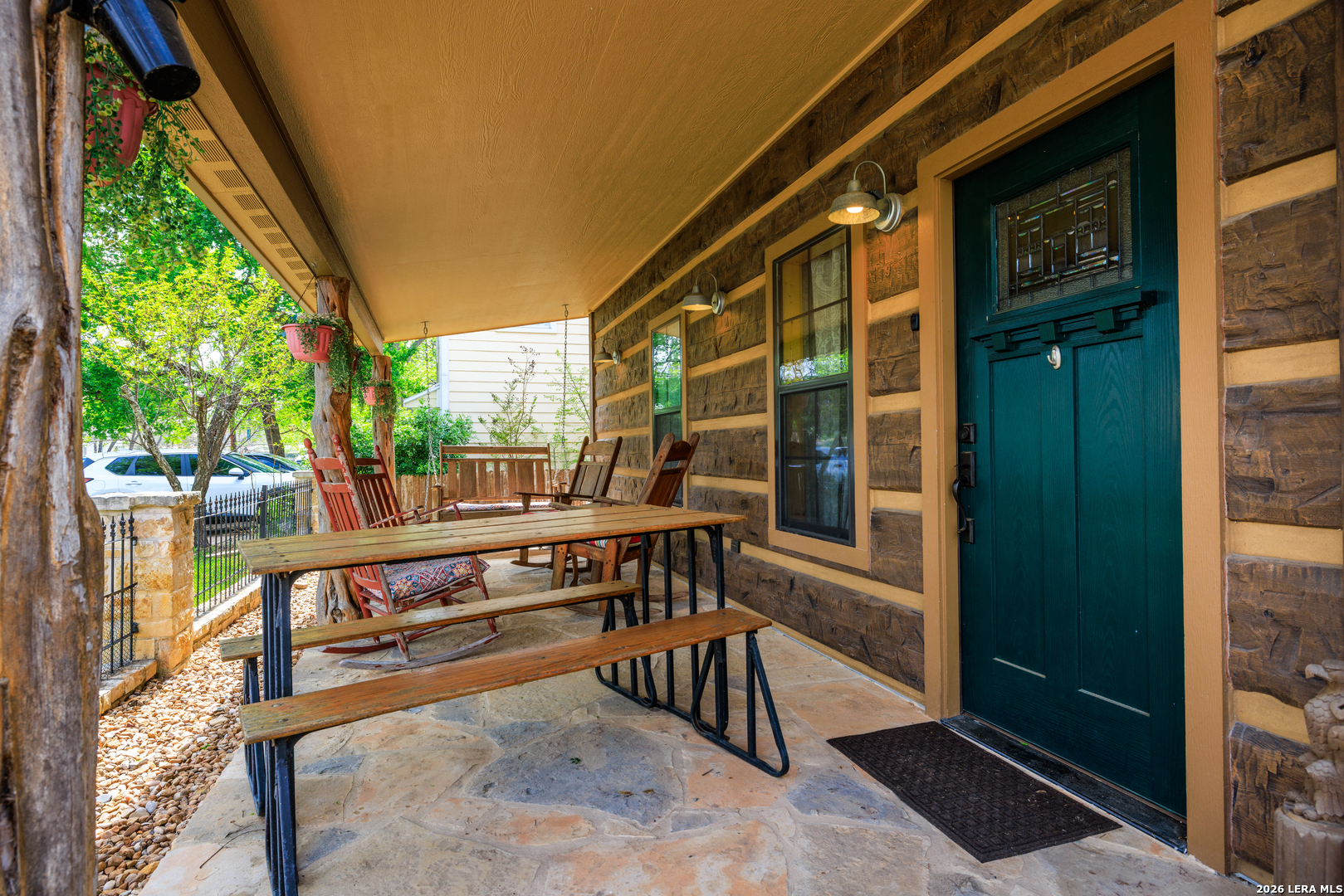 202 S BOWIE ST, Fredericksburg, TX 78624