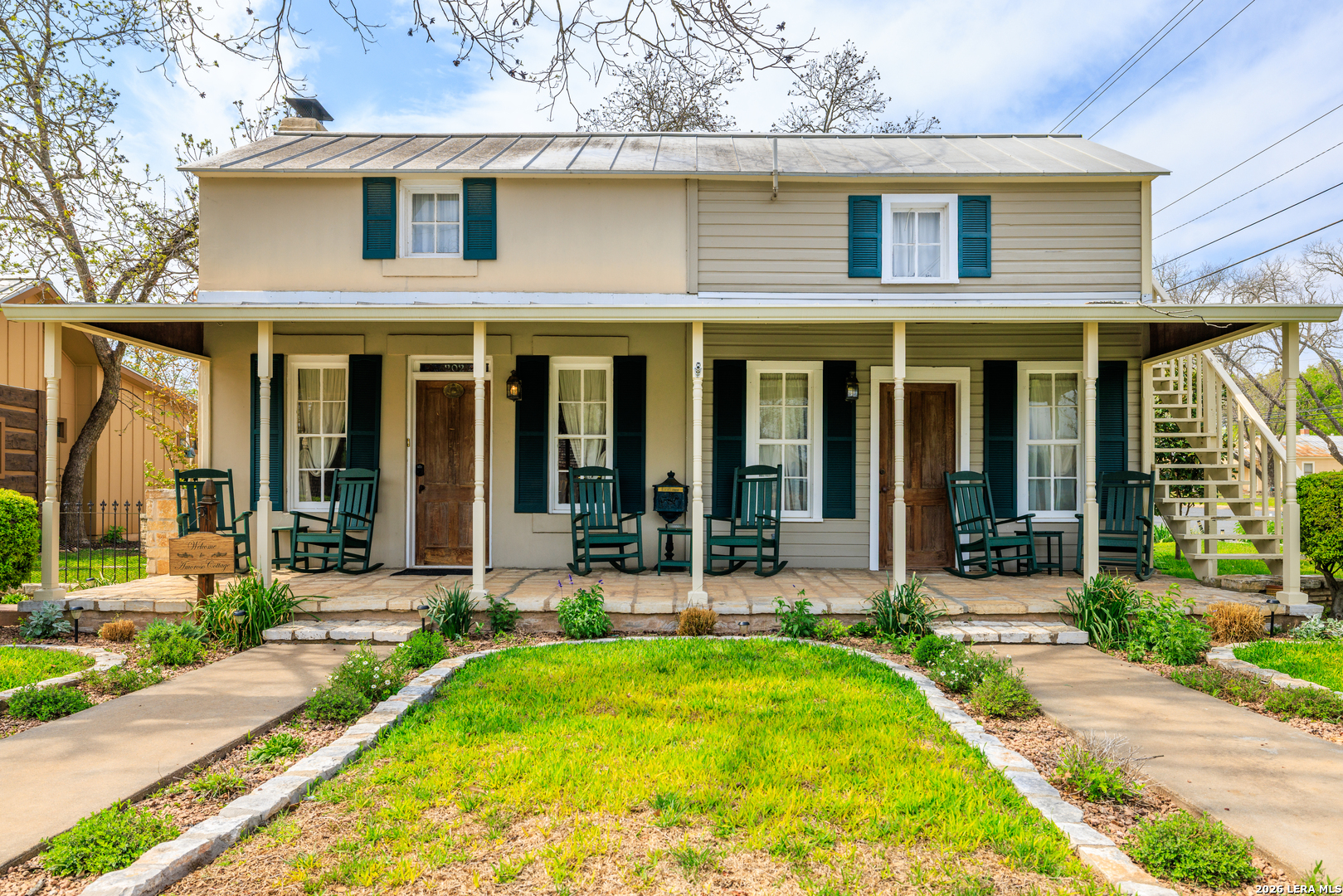 202 S BOWIE ST, Fredericksburg, TX 78624