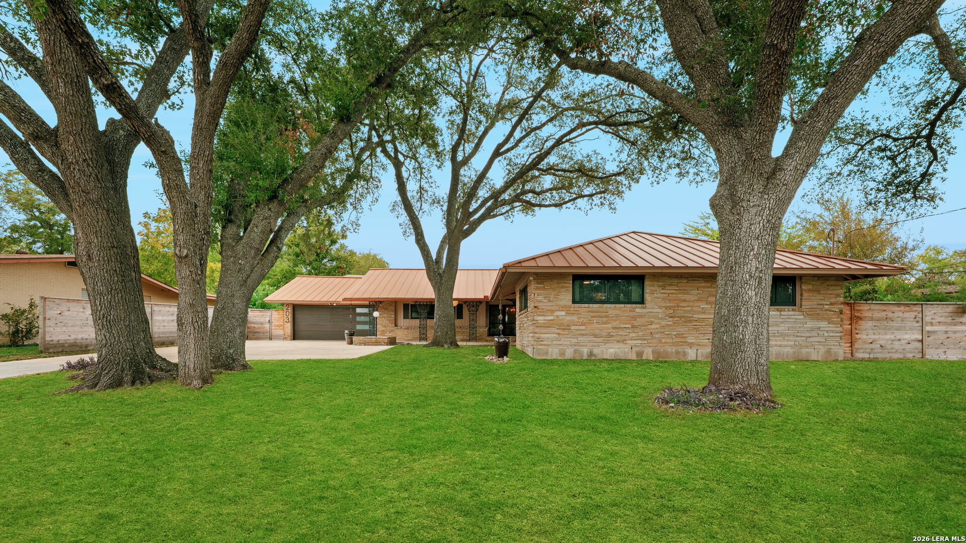 203 HERWECK DR, San Antonio, TX 78213