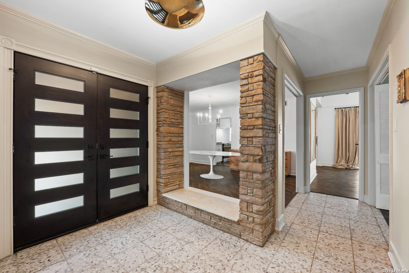 203 HERWECK DR, San Antonio, TX 78213