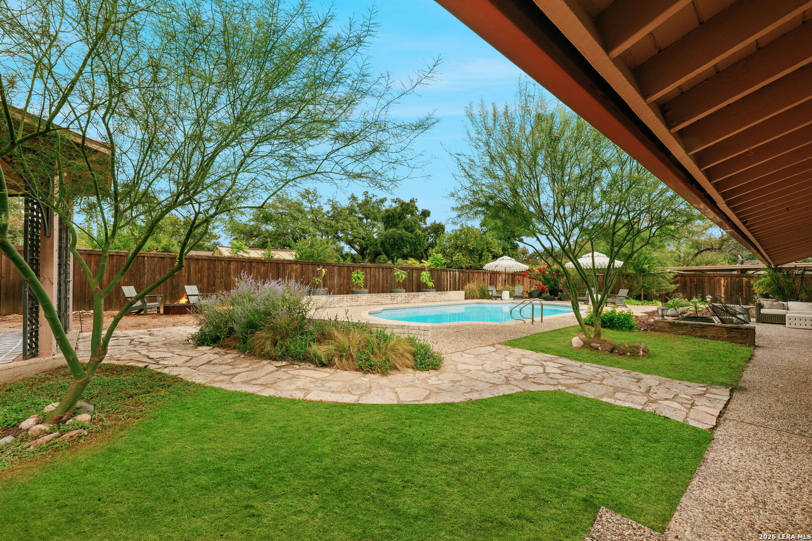 203 HERWECK DR, San Antonio, TX 78213