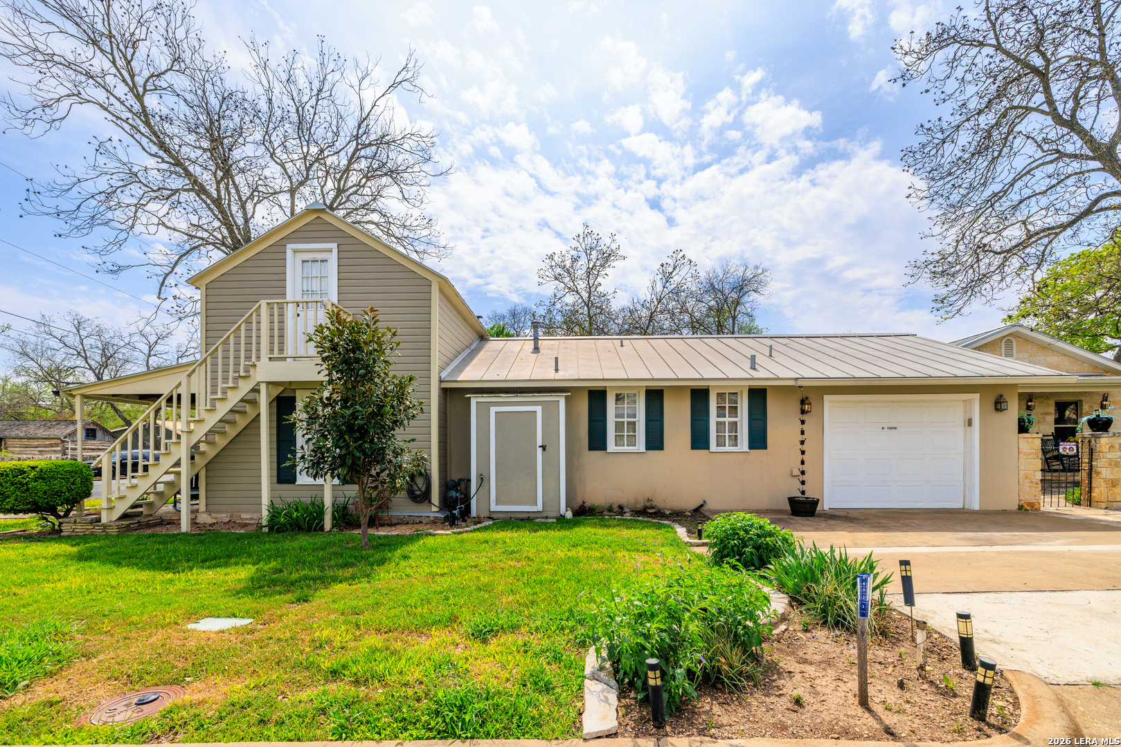 202 S BOWIE ST, Fredericksburg, TX 78624