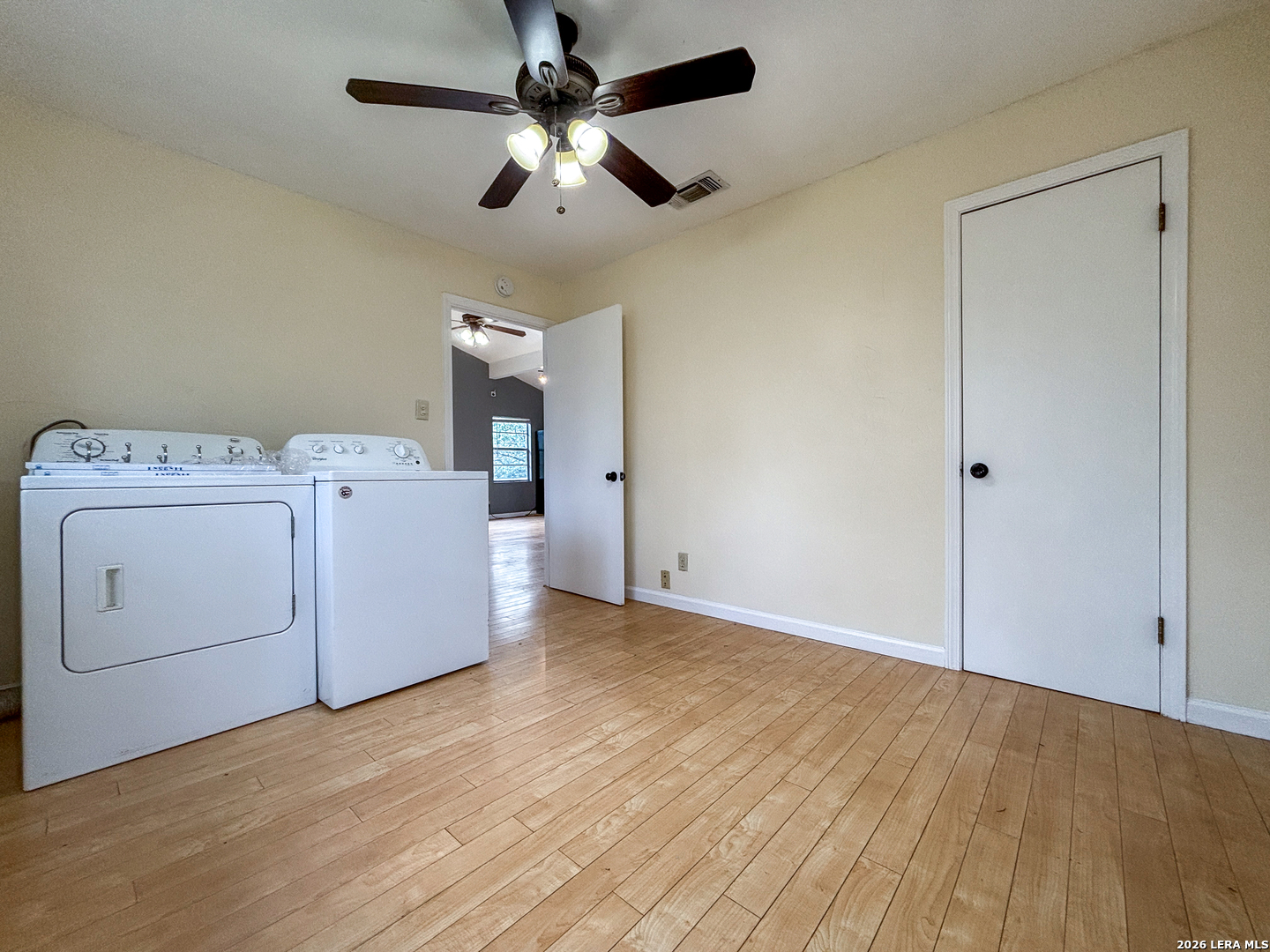 571 FIREFLY DR, Canyon Lake, TX 78133