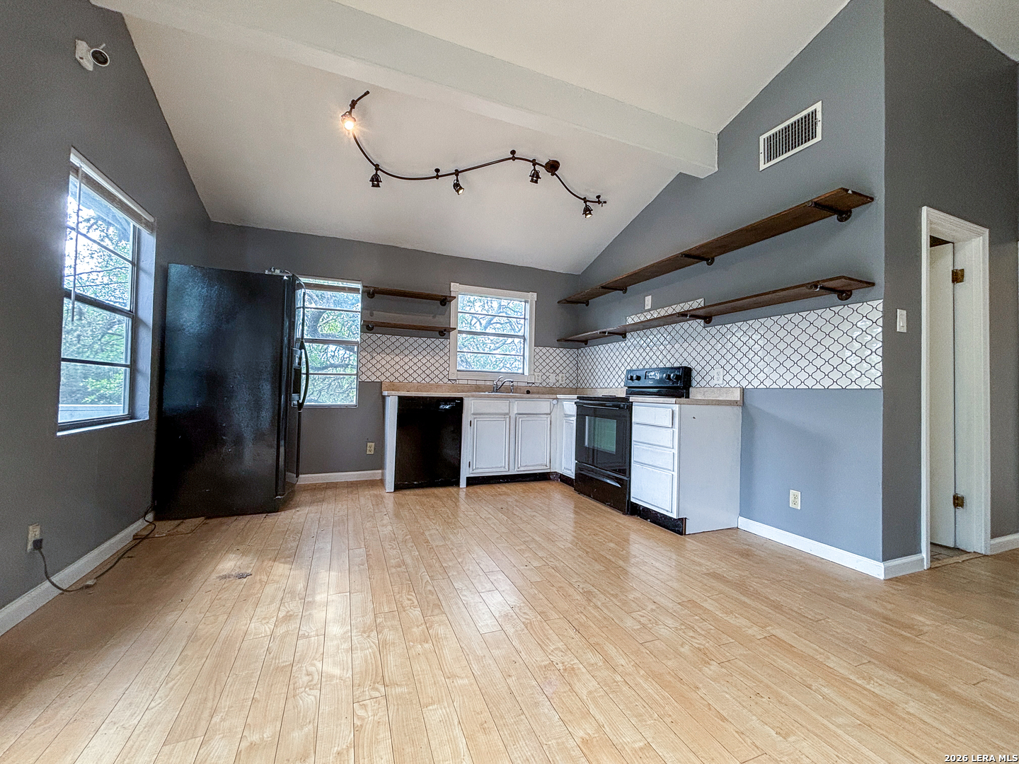 571 FIREFLY DR, Canyon Lake, TX 78133