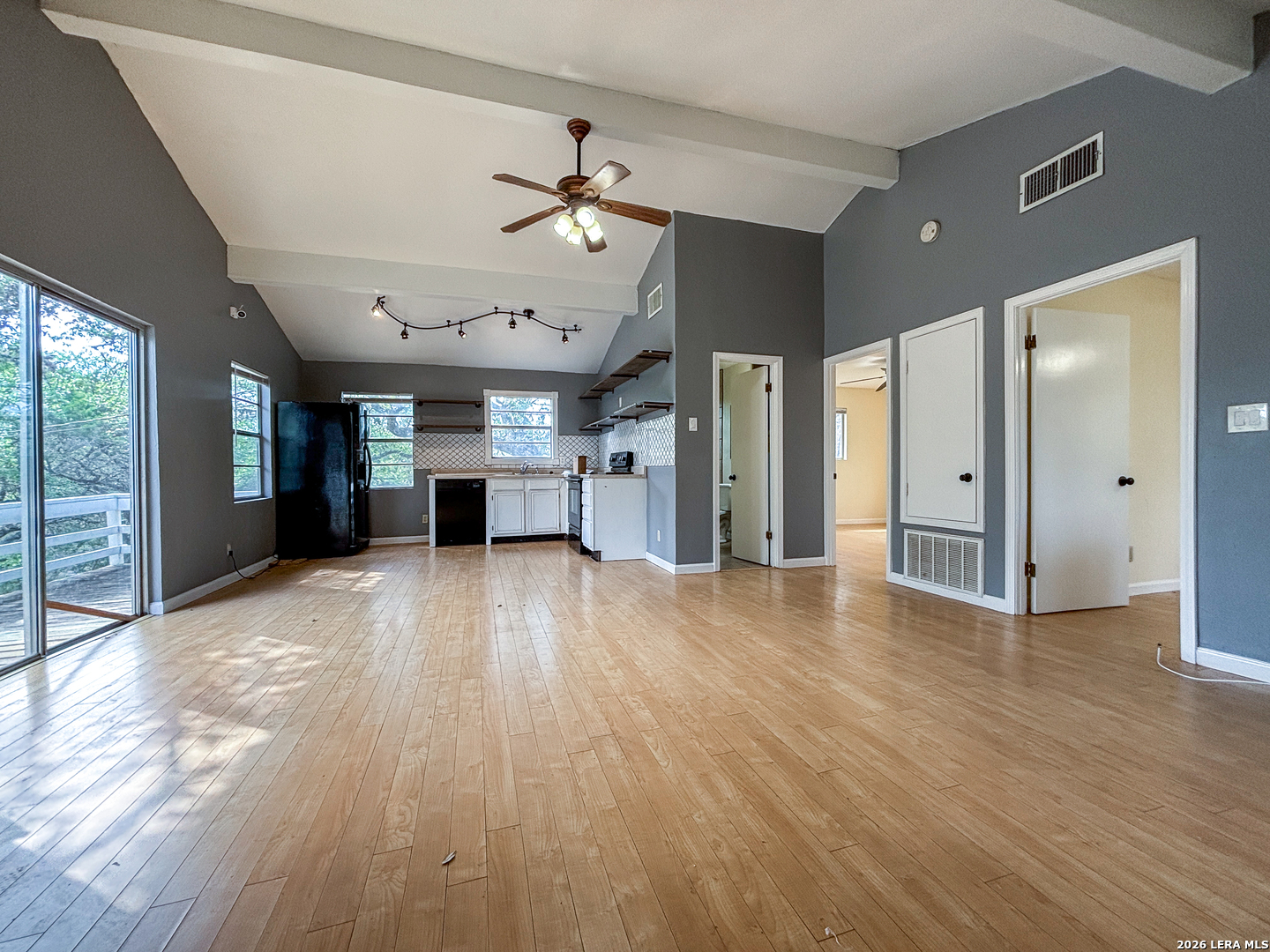 571 FIREFLY DR, Canyon Lake, TX 78133