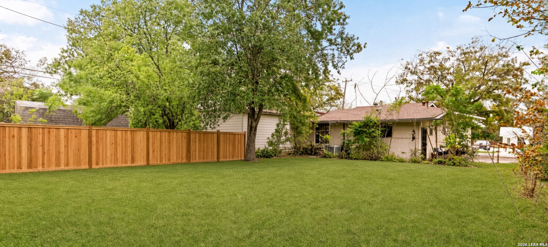 253 SEFORD DR, Terrell Hills, TX 78209