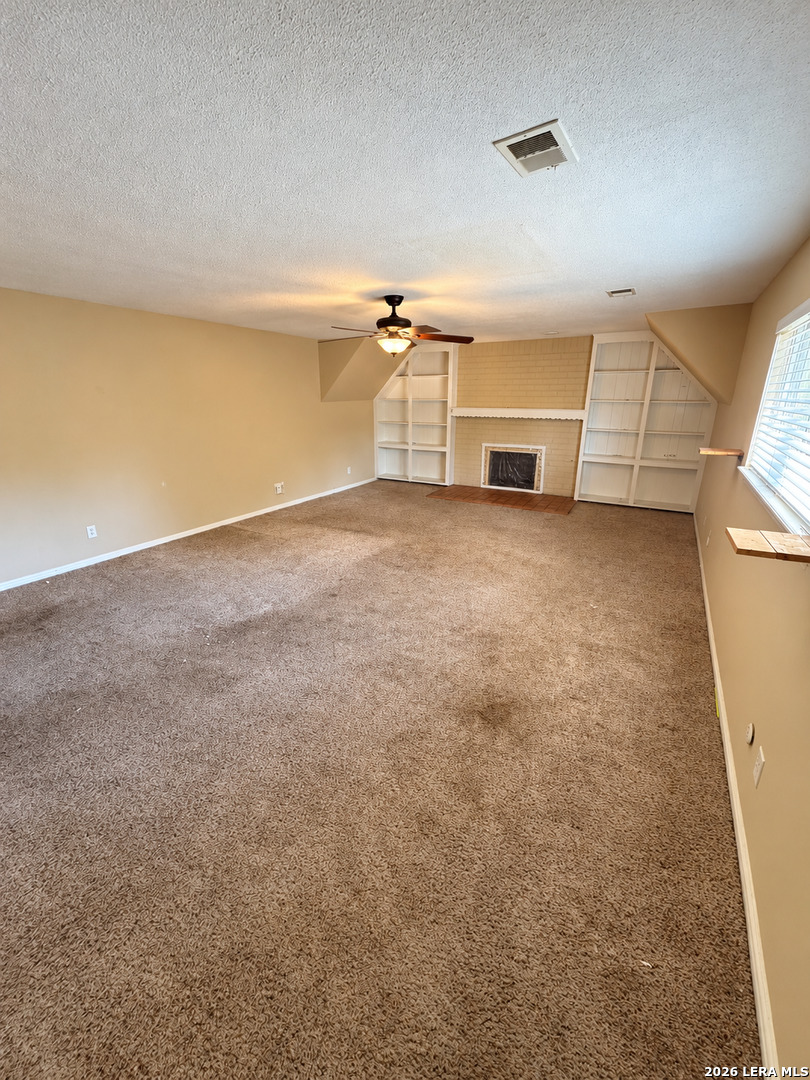 1111 Kanah Ln, Houston, TX 77090