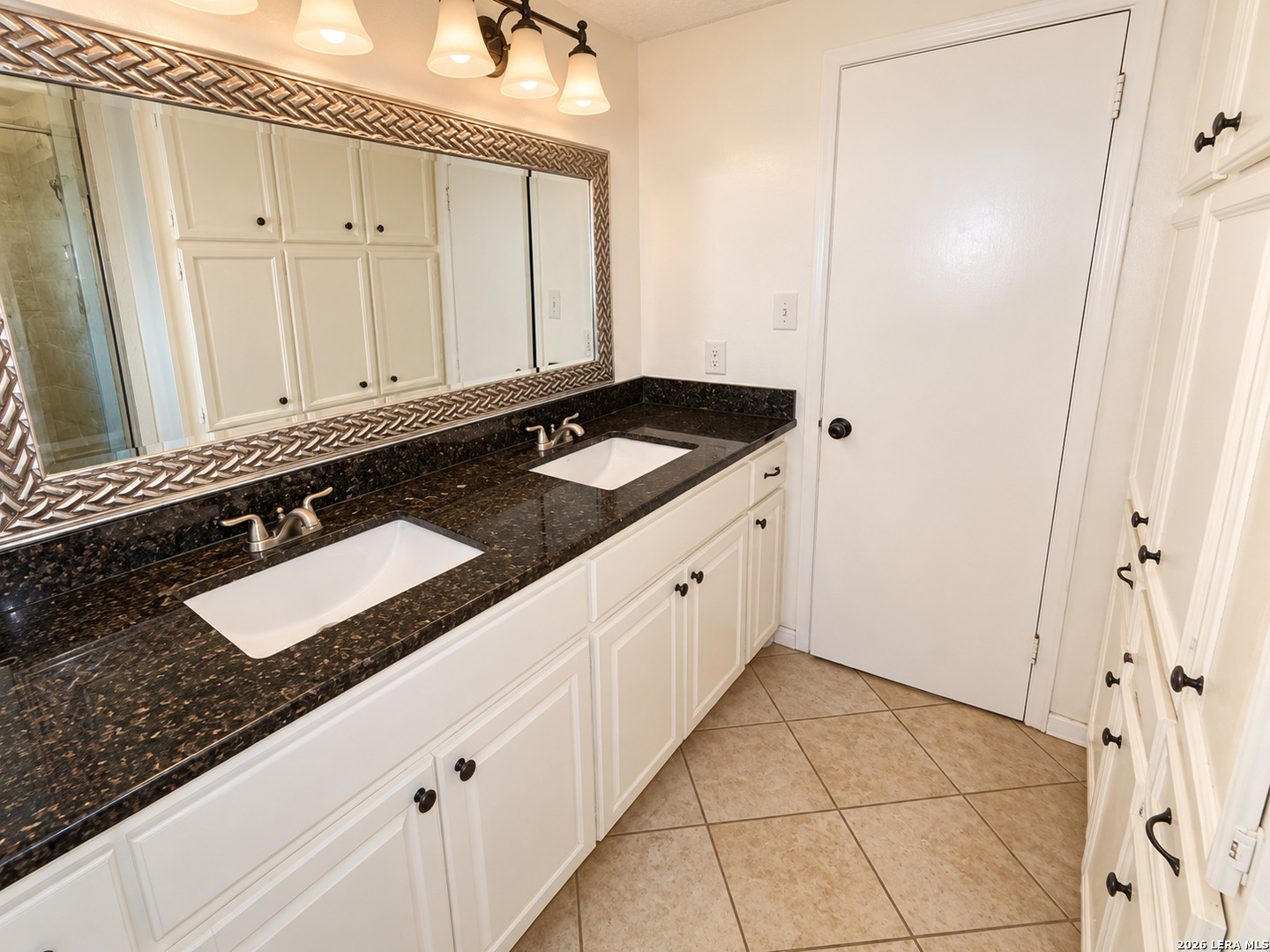1111 Kanah Ln, Houston, TX 77090