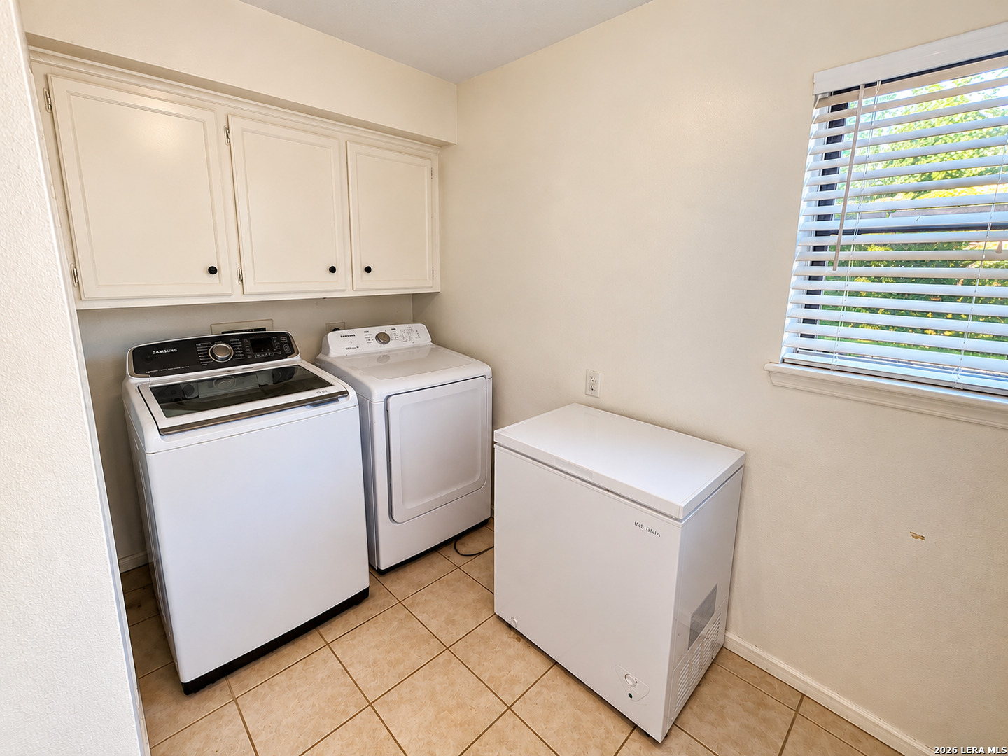 1111 Kanah Ln, Houston, TX 77090