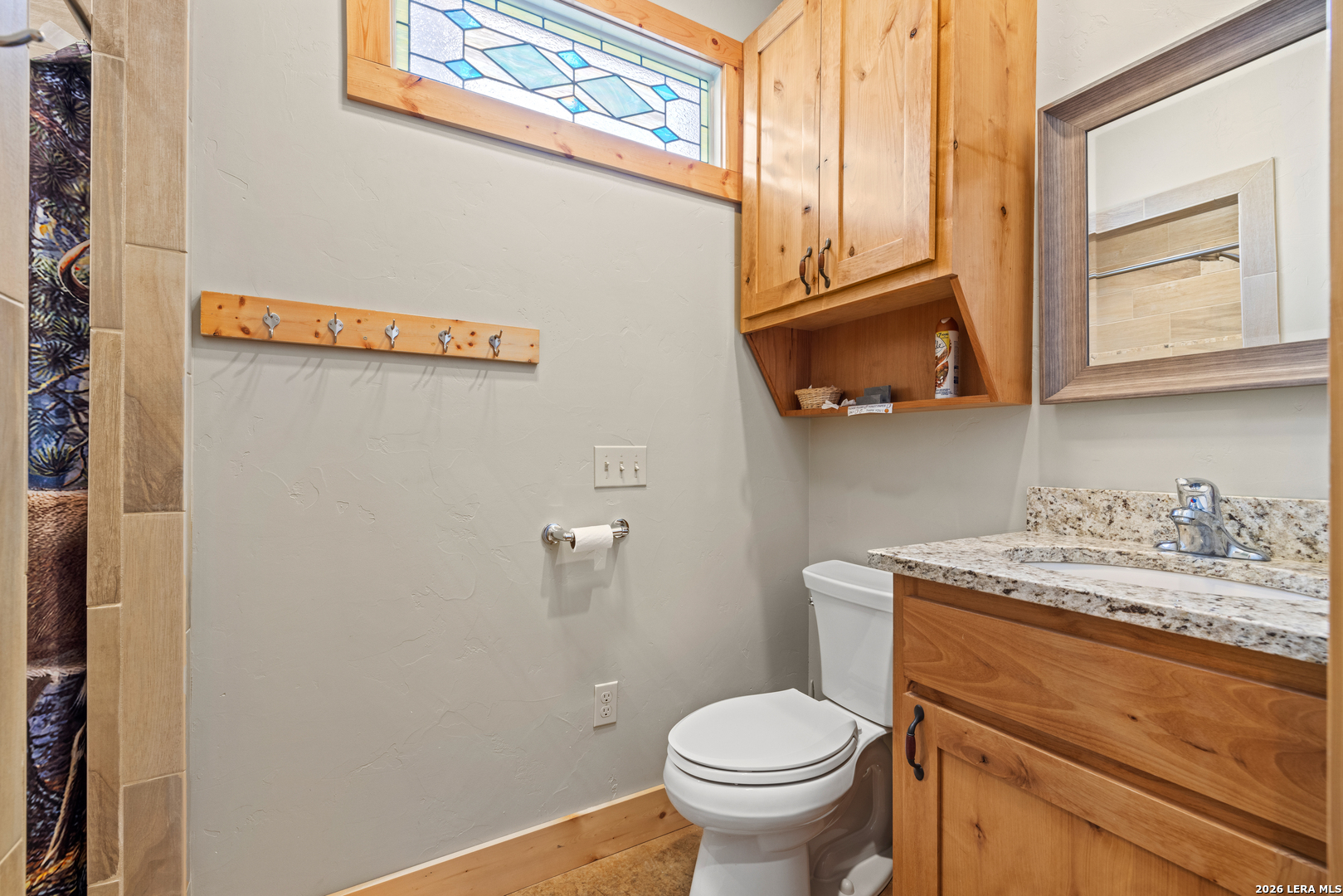 202 S BOWIE ST, Fredericksburg, TX 78624