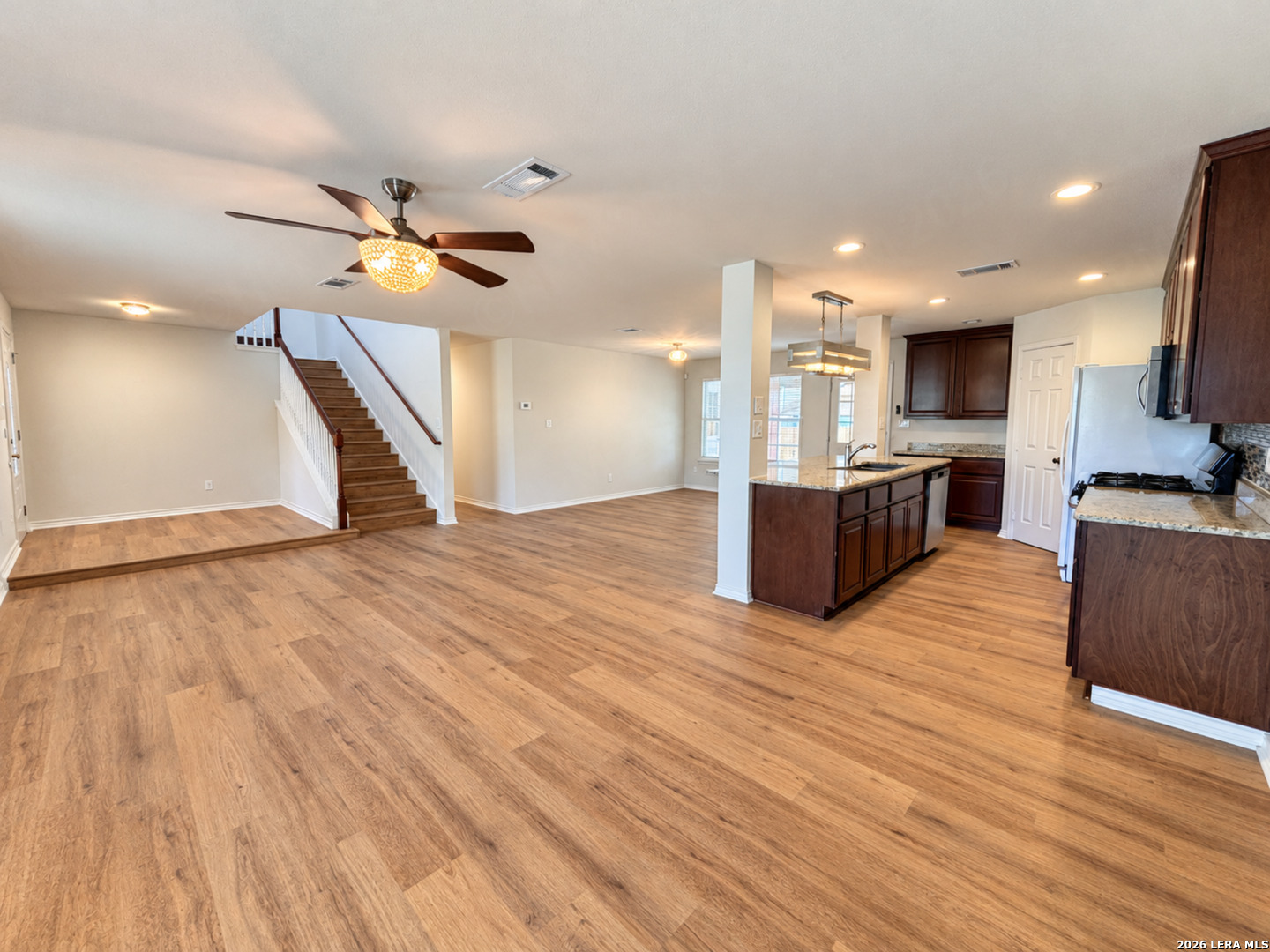 8802 New World, San Antonio, TX 78239