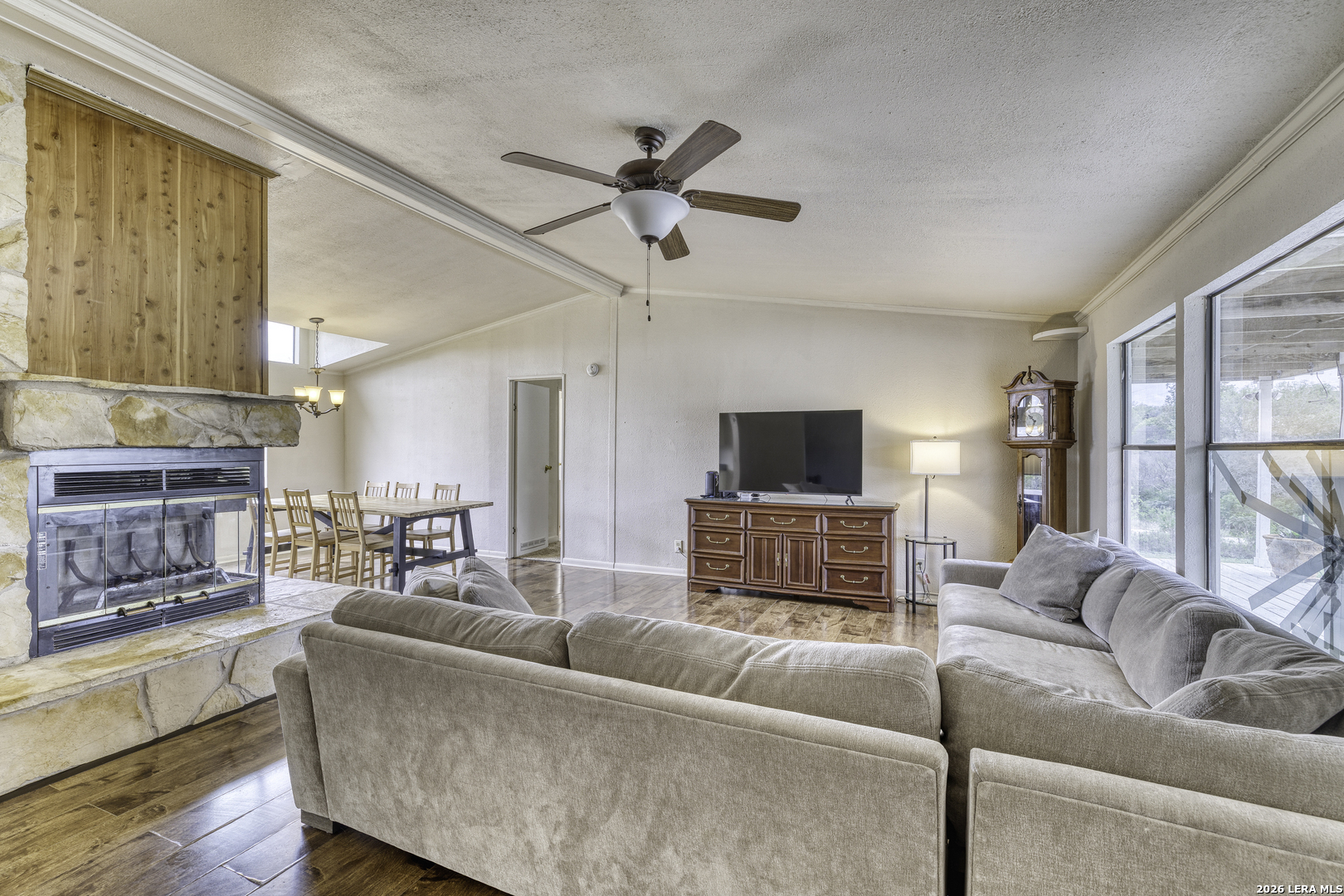 914 CR 4511, Hondo, TX 78861