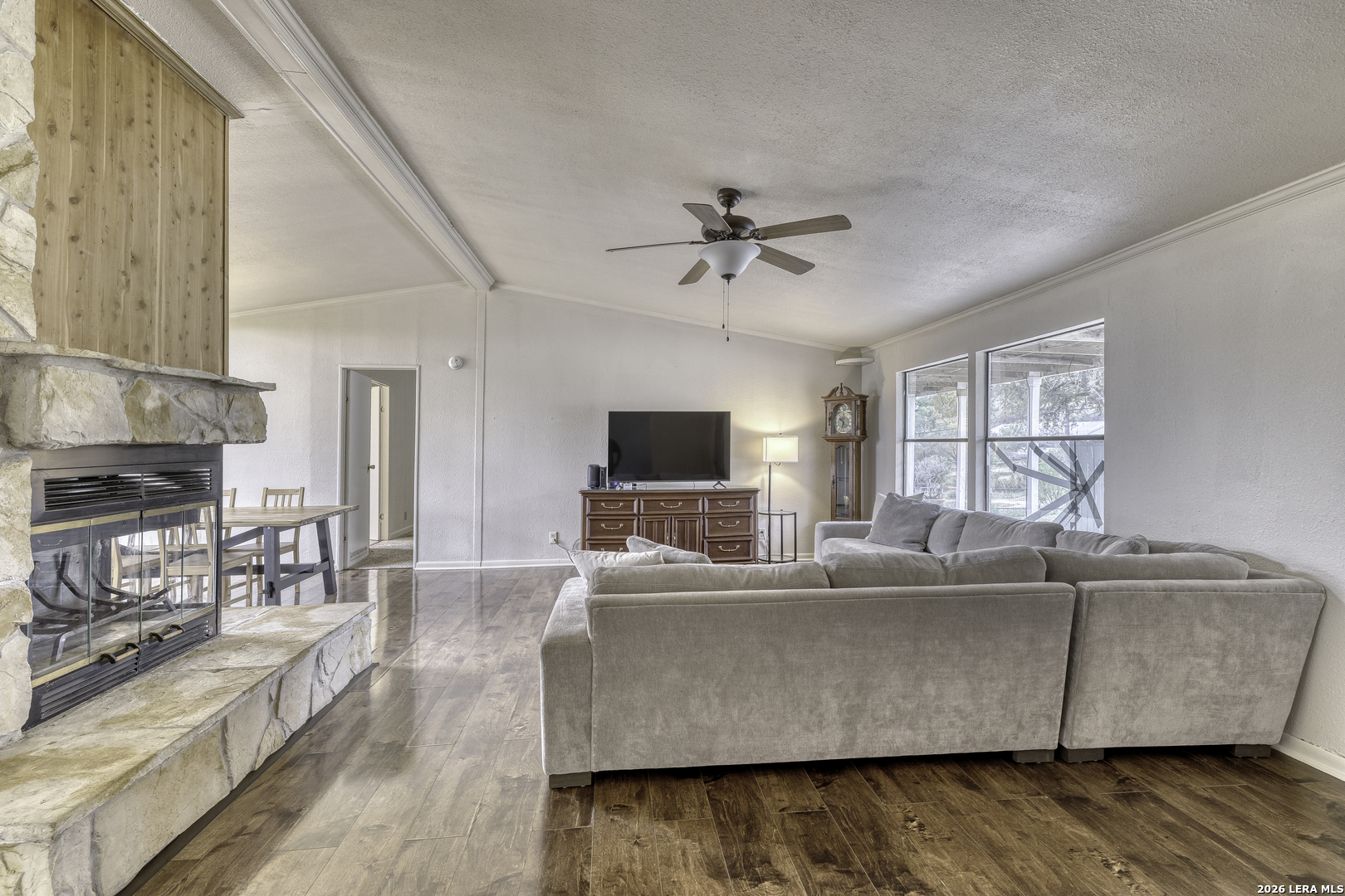 914 CR 4511, Hondo, TX 78861