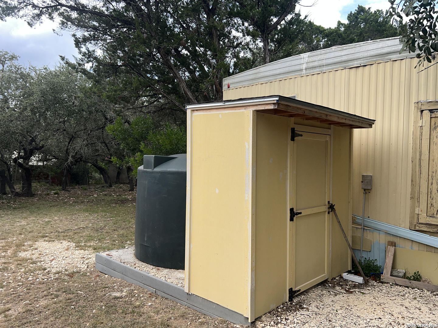 505 MOUNTAIN  Dr, Lakehills, TX 78003