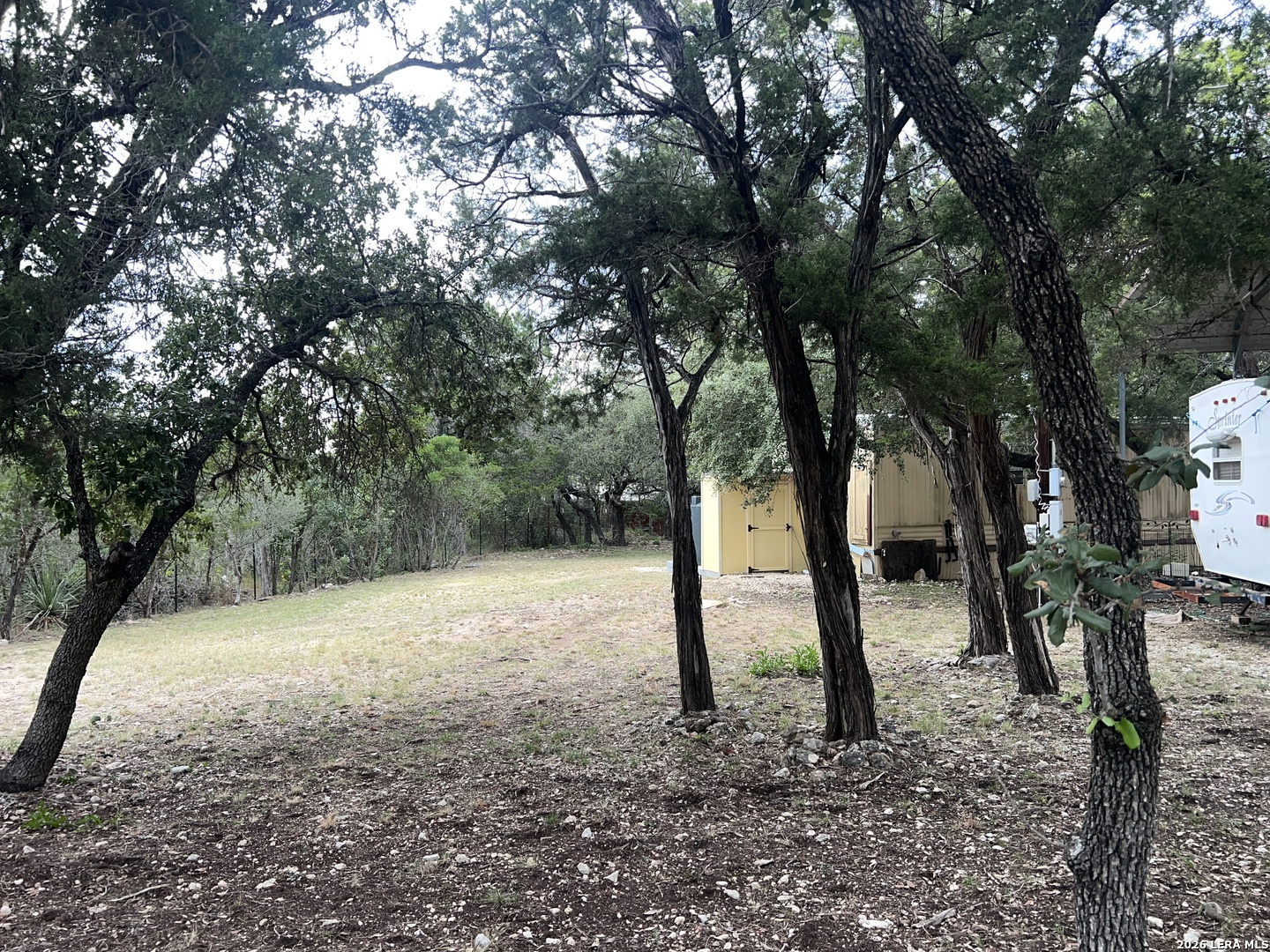 505 MOUNTAIN  Dr, Lakehills, TX 78003