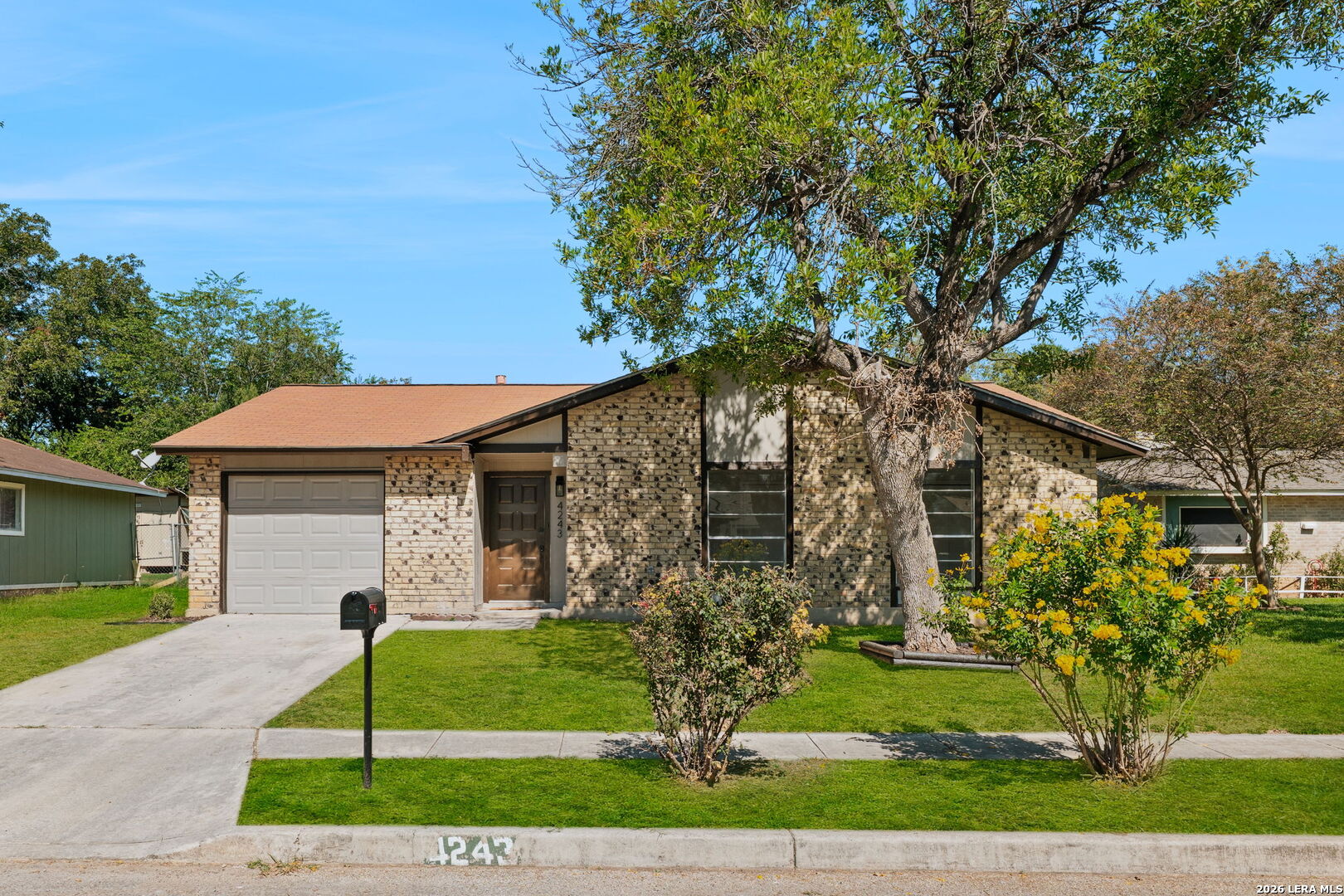 4243 Apple Tree, San Antonio, TX 78222