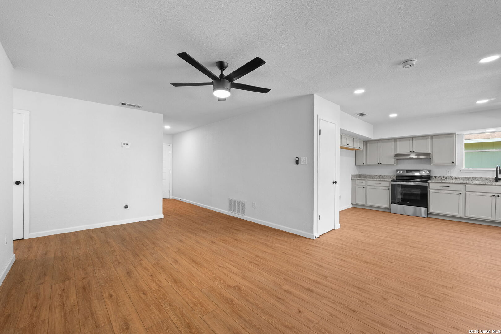 4243 Apple Tree, San Antonio, TX 78222