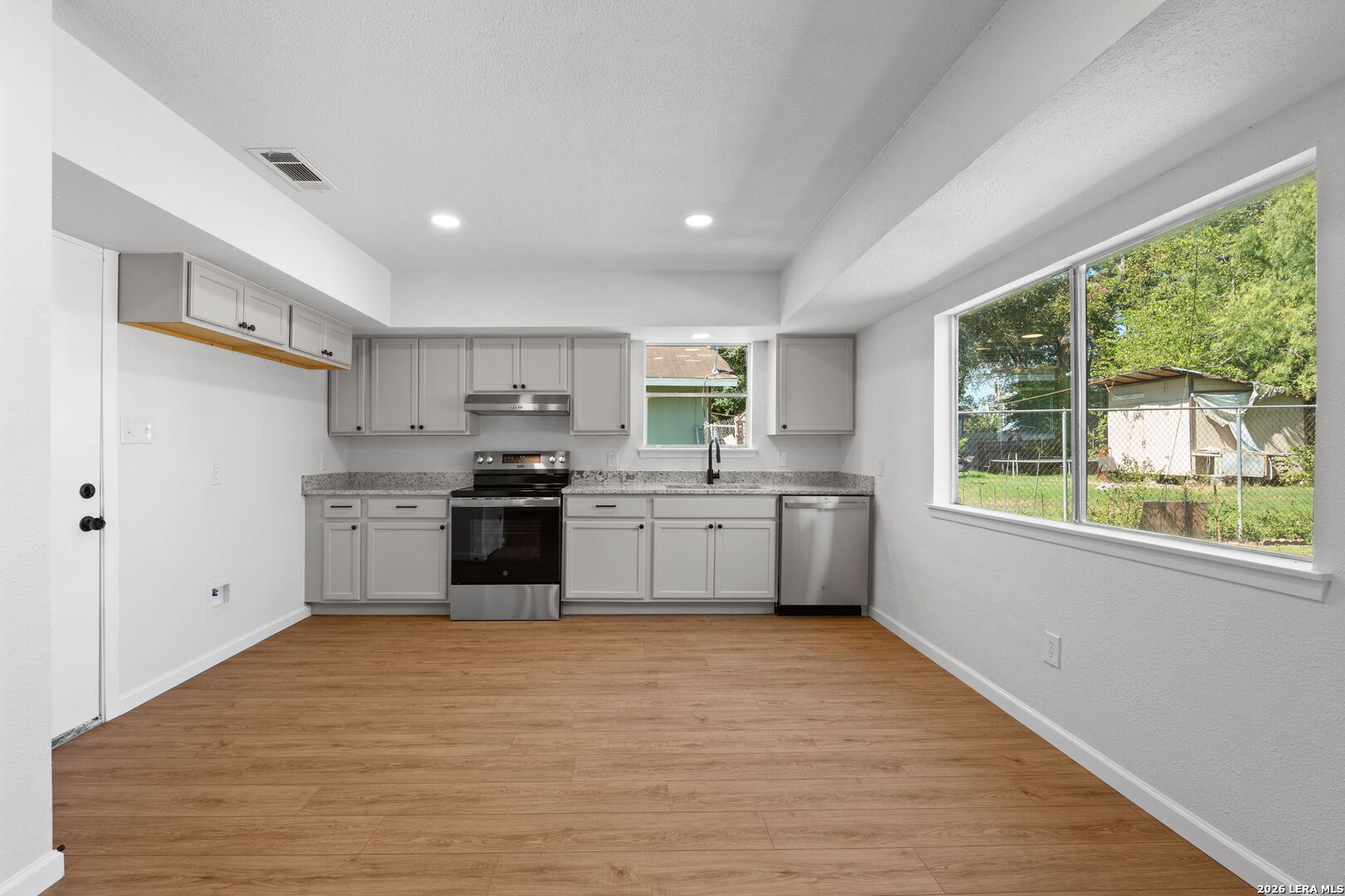 4243 Apple Tree, San Antonio, TX 78222