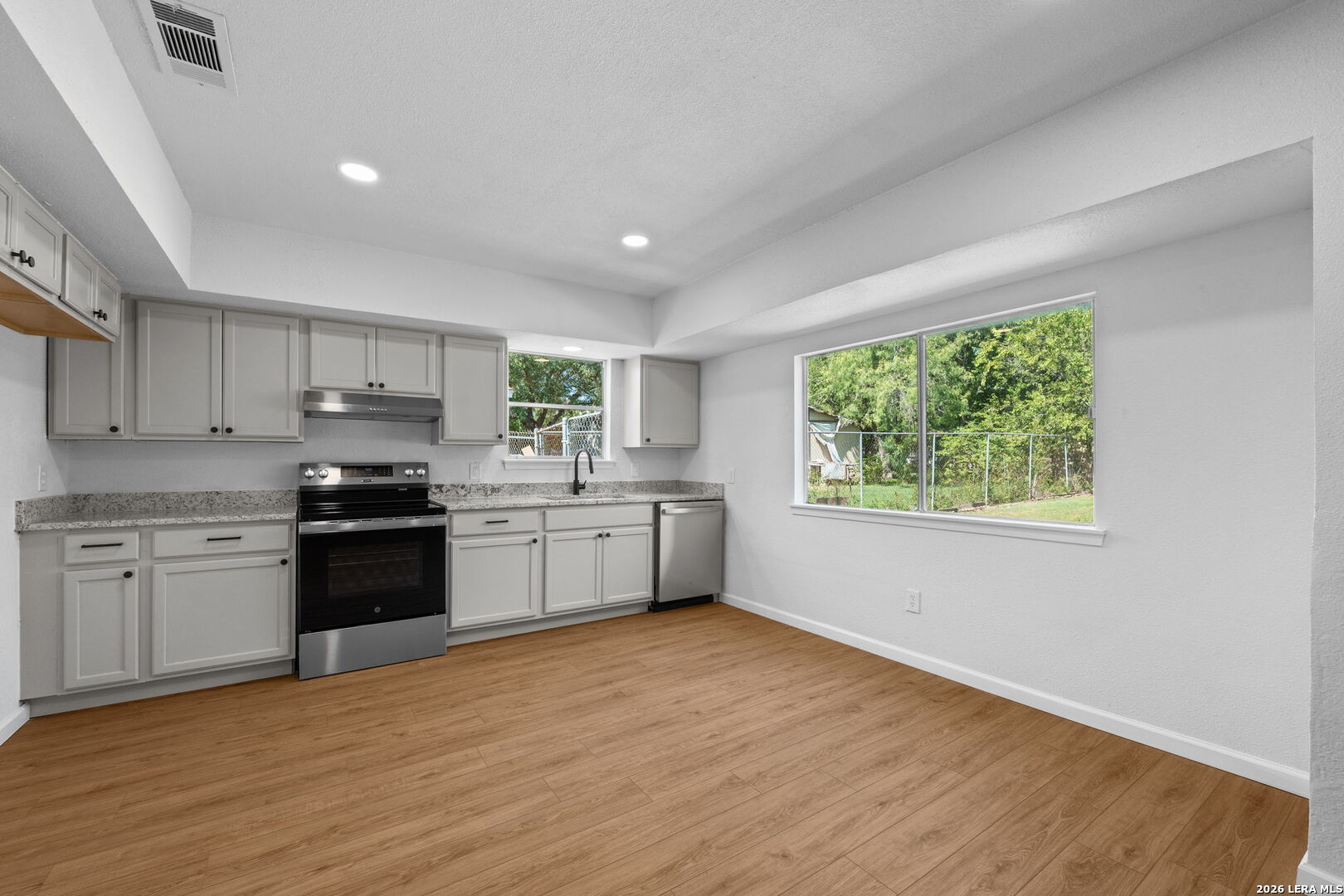 4243 Apple Tree, San Antonio, TX 78222