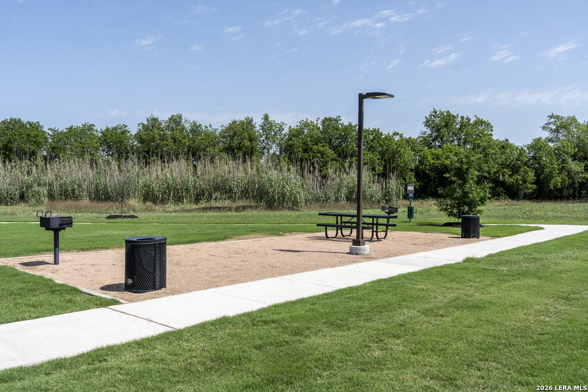 401 Sunrise Park, Seguin, TX 78155