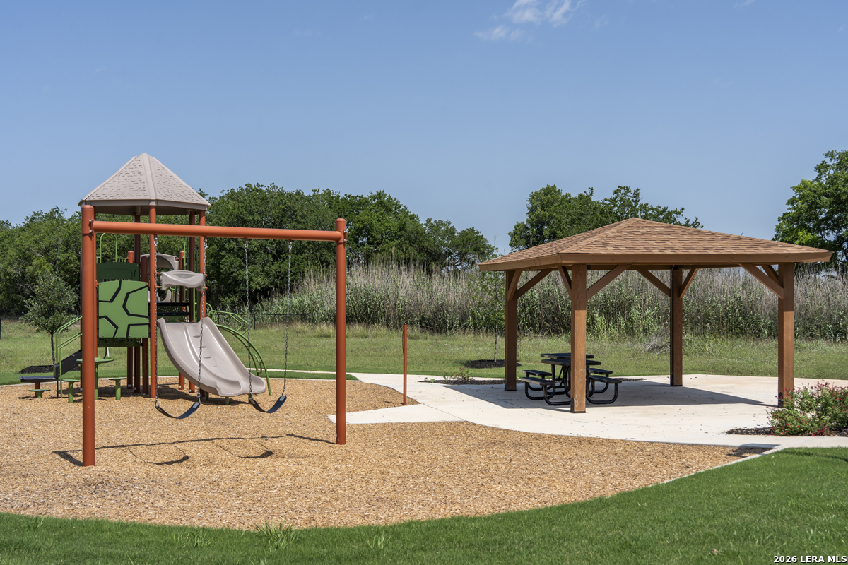 401 Sunrise Park, Seguin, TX 78155