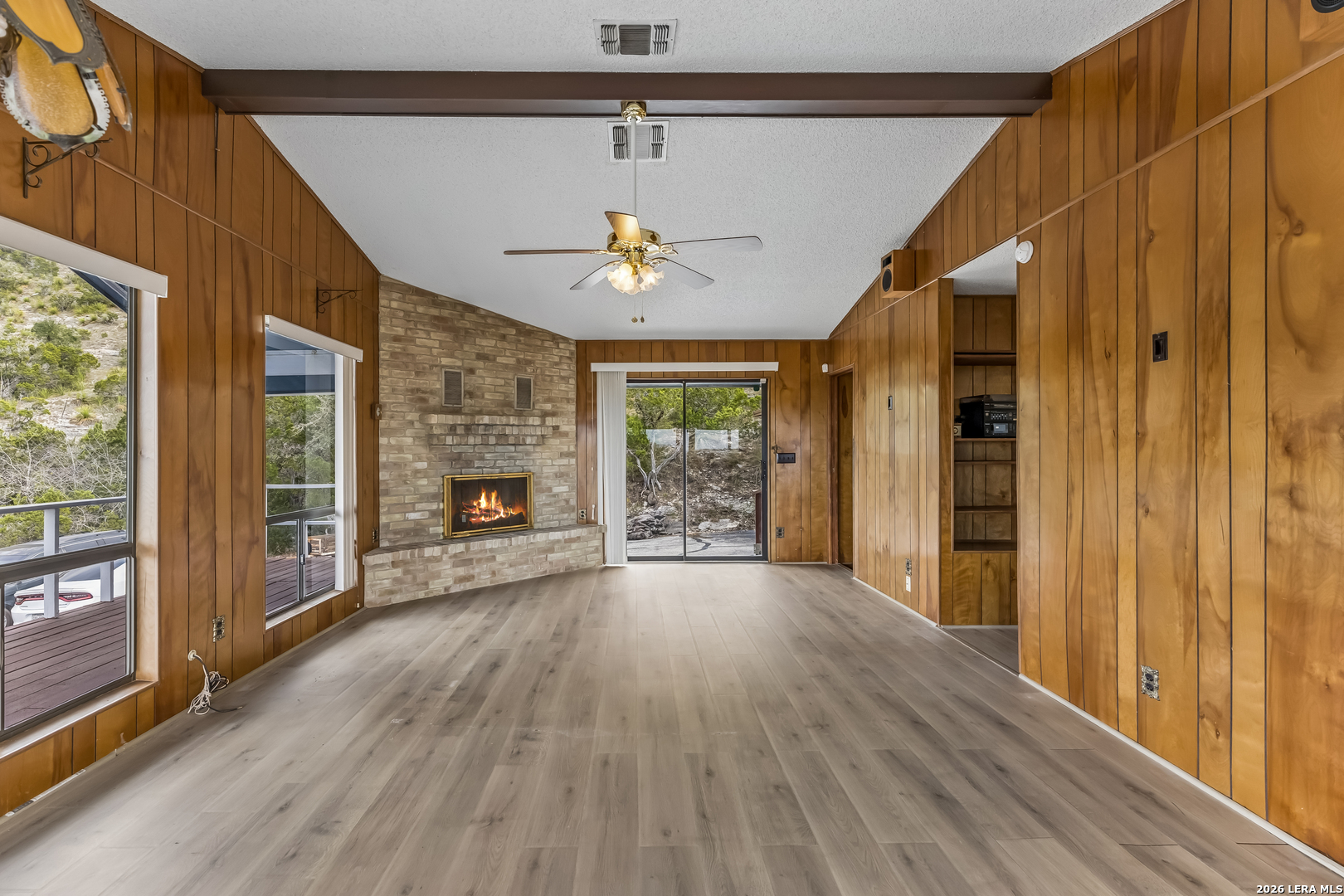 642 White Oak Dr, Canyon Lake, TX 78133