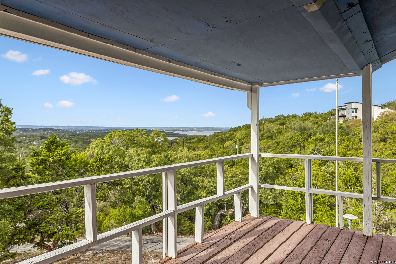 642 White Oak Dr, Canyon Lake, TX 78133