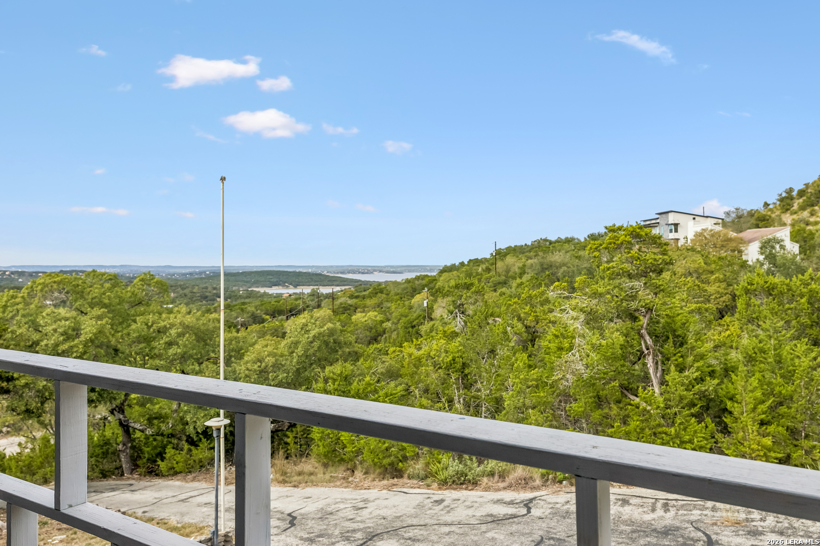 642 White Oak Dr, Canyon Lake, TX 78133