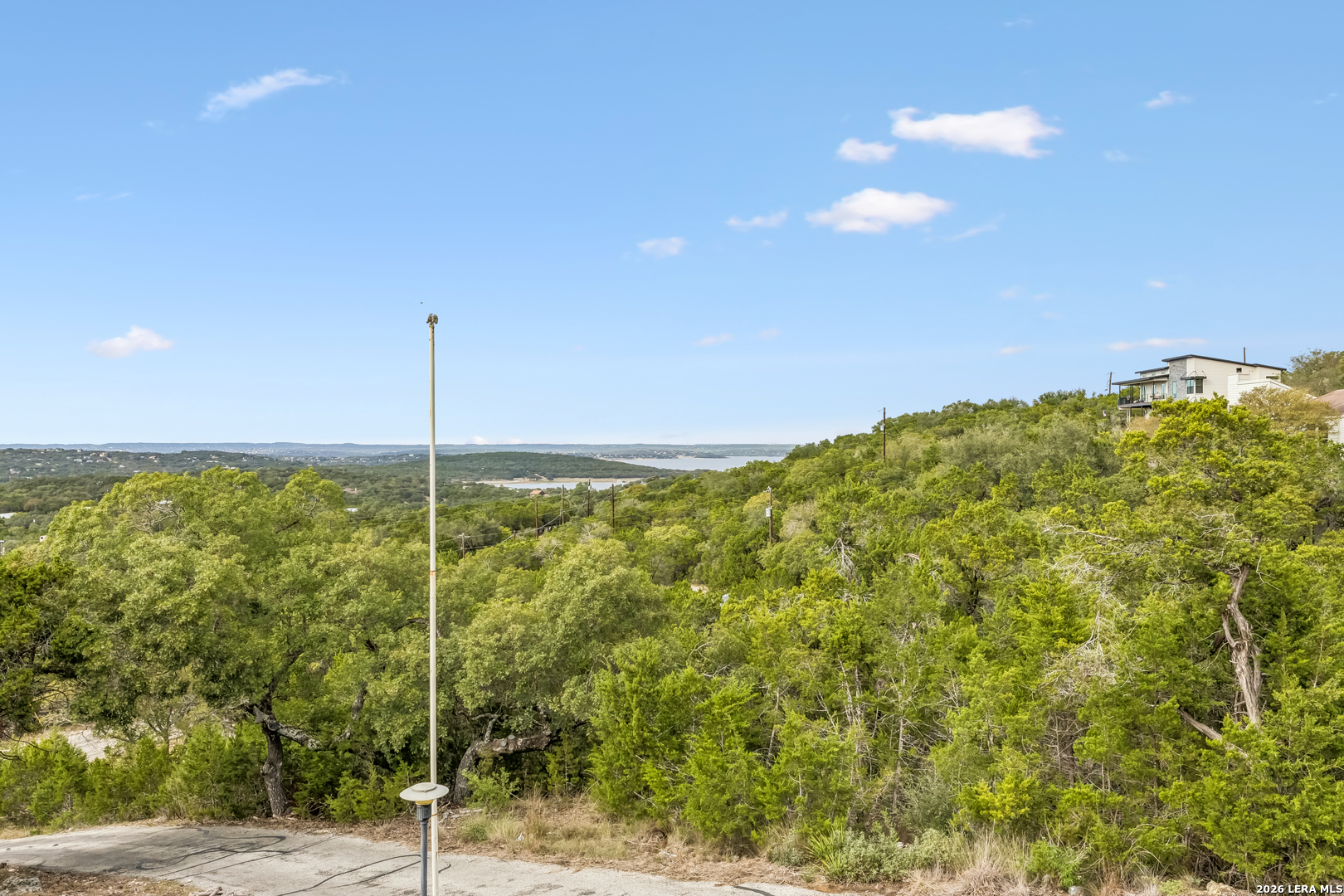 642 White Oak Dr, Canyon Lake, TX 78133