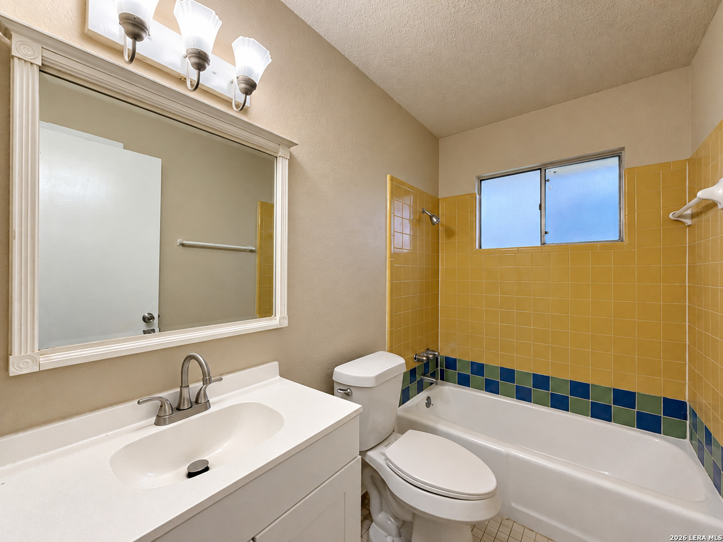 5003 Gene Cernan, Kirby, TX 78219