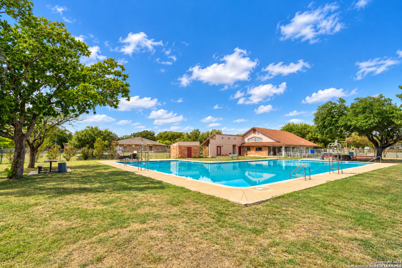 5003 Gene Cernan, Kirby, TX 78219