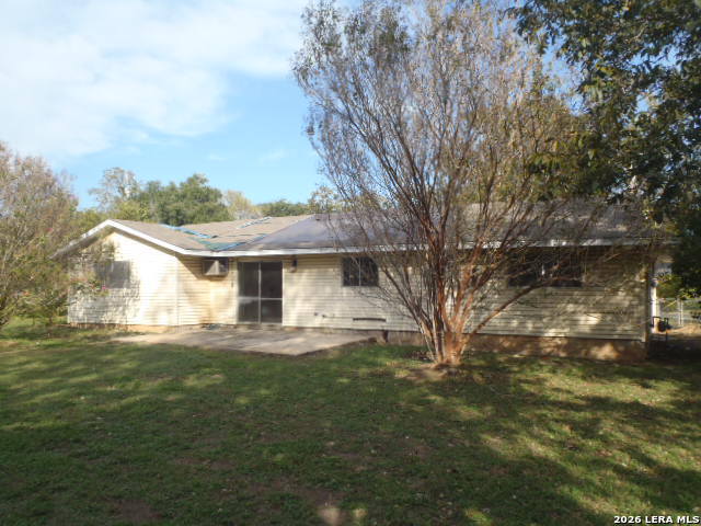 404 Short Ave, Seguin, TX 78155