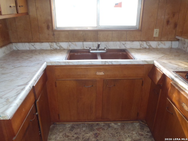 404 Short Ave, Seguin, TX 78155