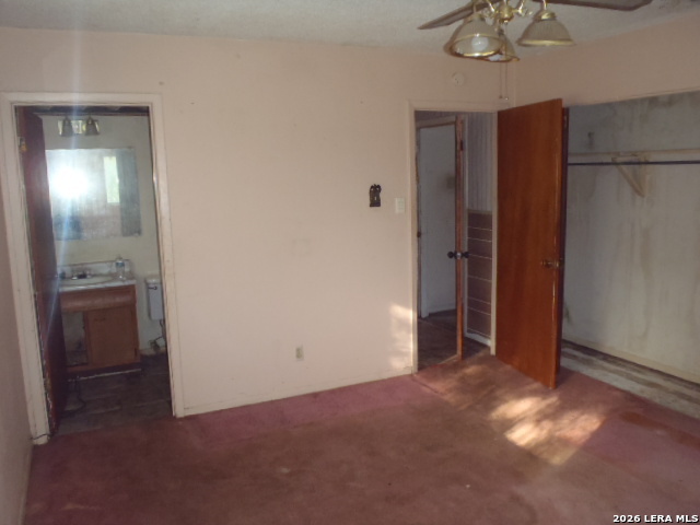404 Short Ave, Seguin, TX 78155