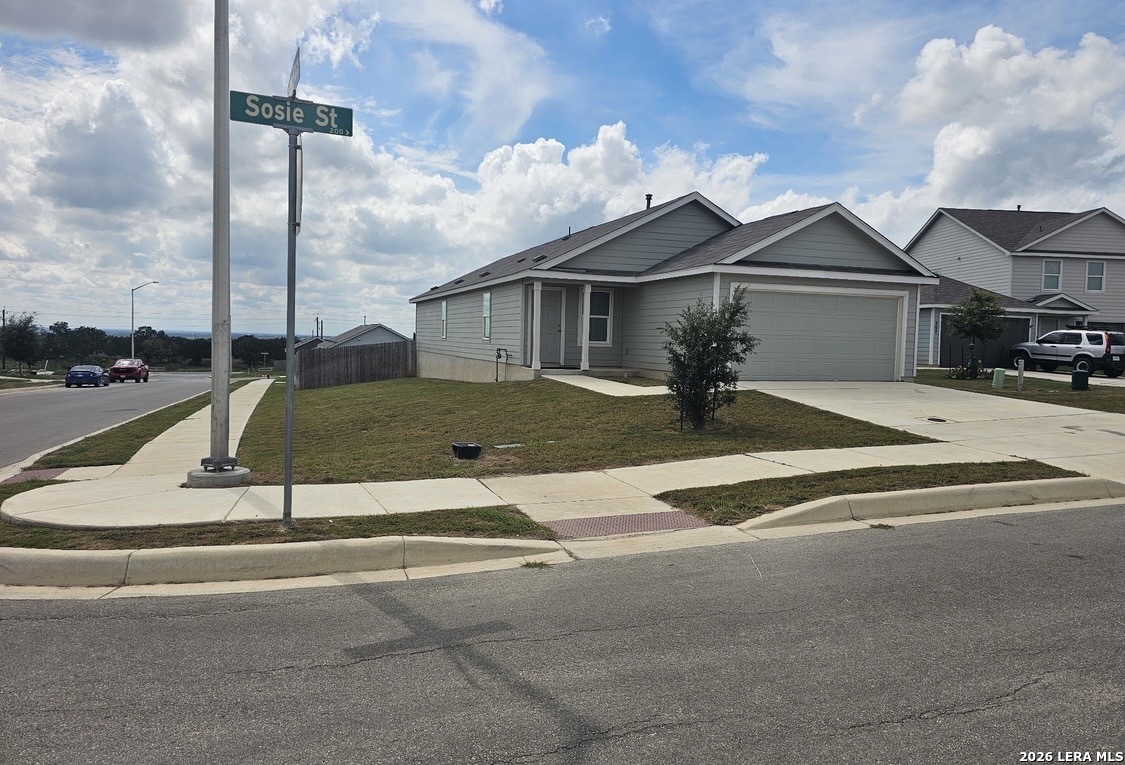 203 Sosie, Marion, TX 78124