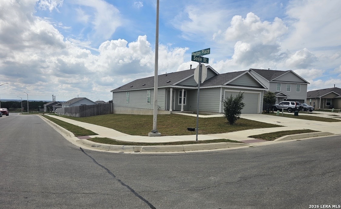 203 Sosie, Marion, TX 78124