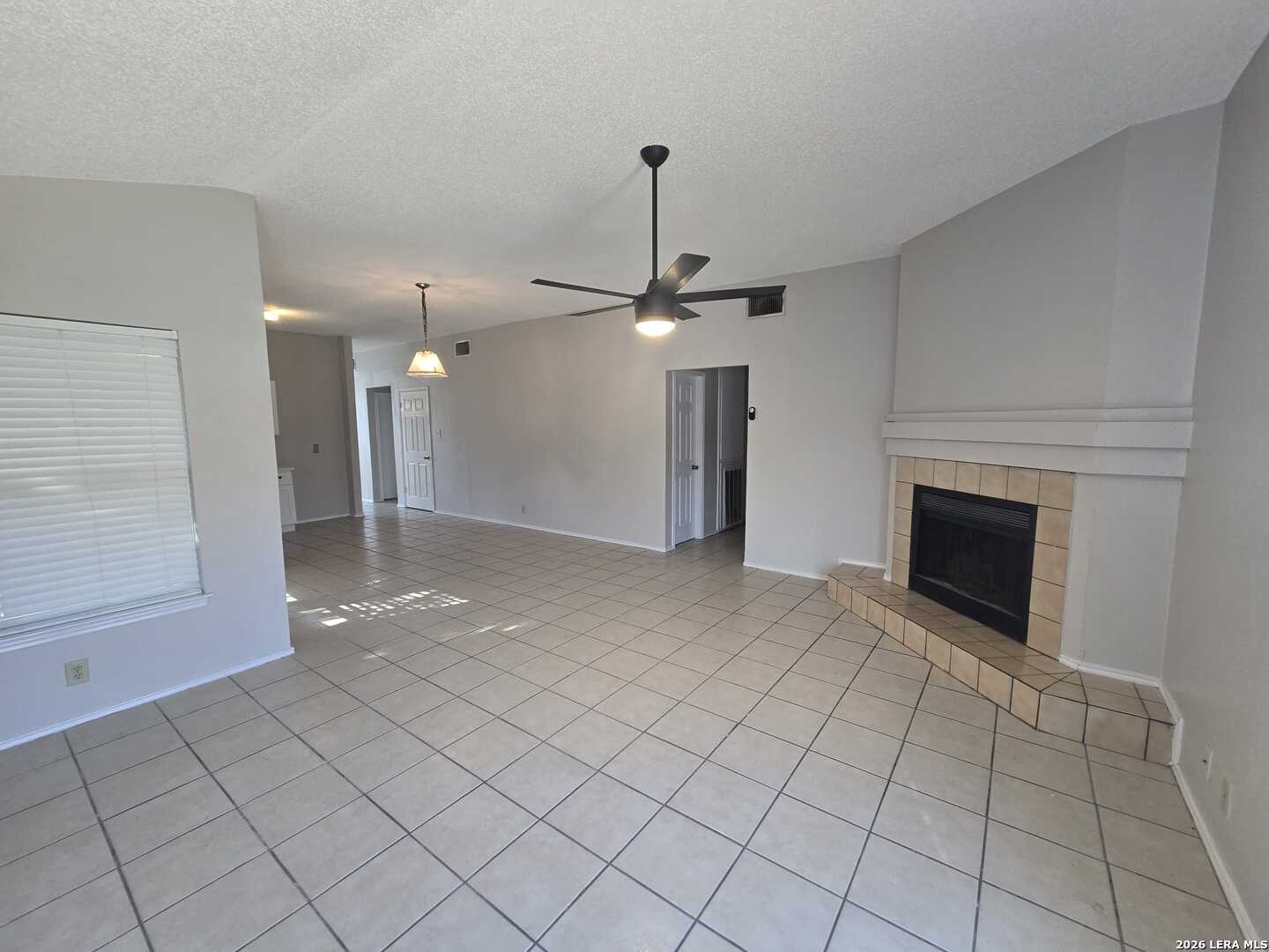 8703 RIDGE MOON DR, San Antonio, TX 78239
