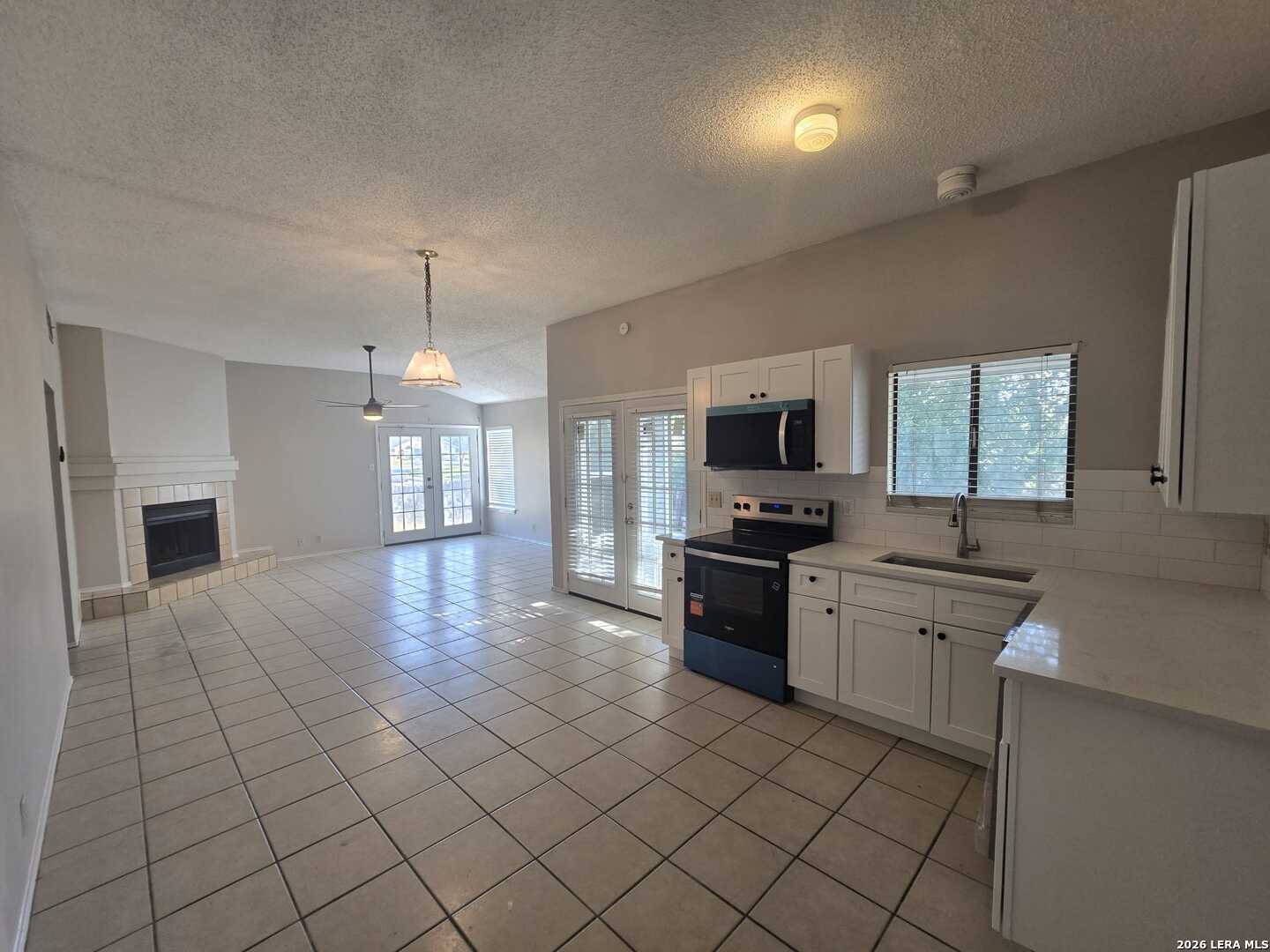 8703 RIDGE MOON DR, San Antonio, TX 78239