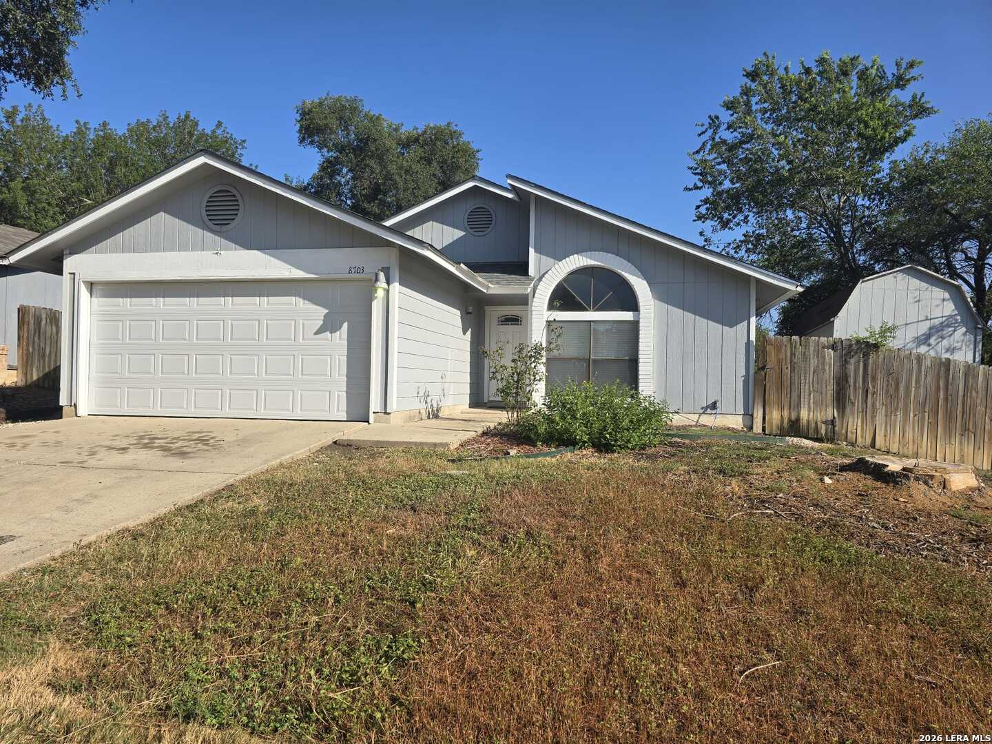 8703 RIDGE MOON DR, San Antonio, TX 78239