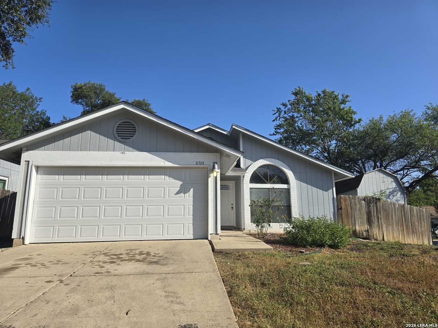 8703 RIDGE MOON DR, San Antonio, TX 78239
