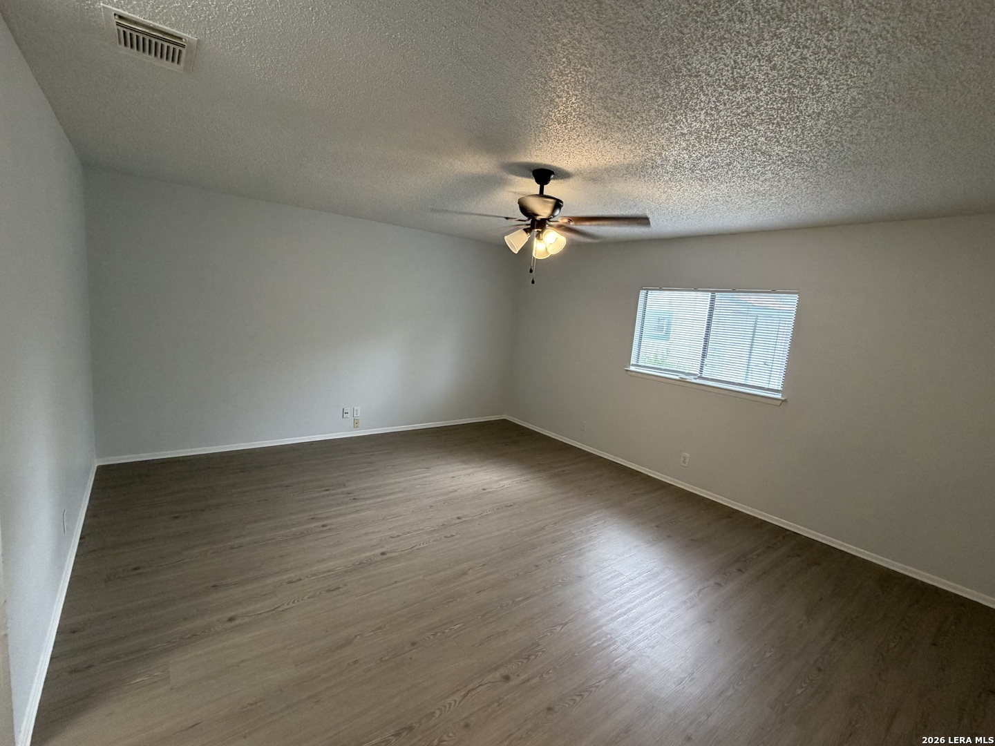 6664 Snow Meadow Dr, Converse, TX 78109