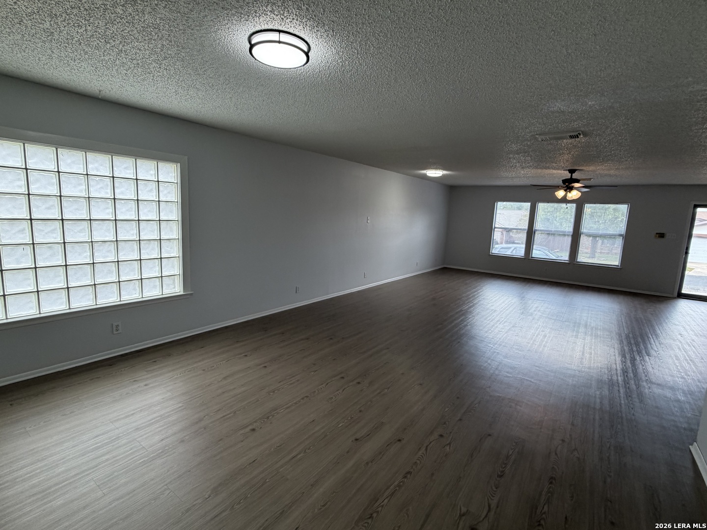 6664 Snow Meadow Dr, Converse, TX 78109