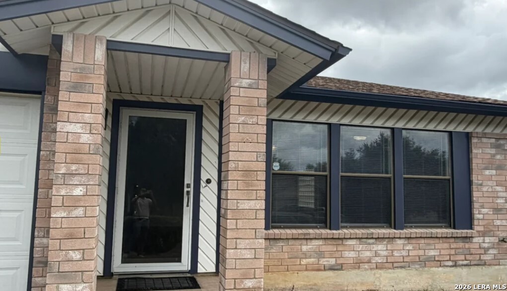 6664 Snow Meadow Dr, Converse, TX 78109
