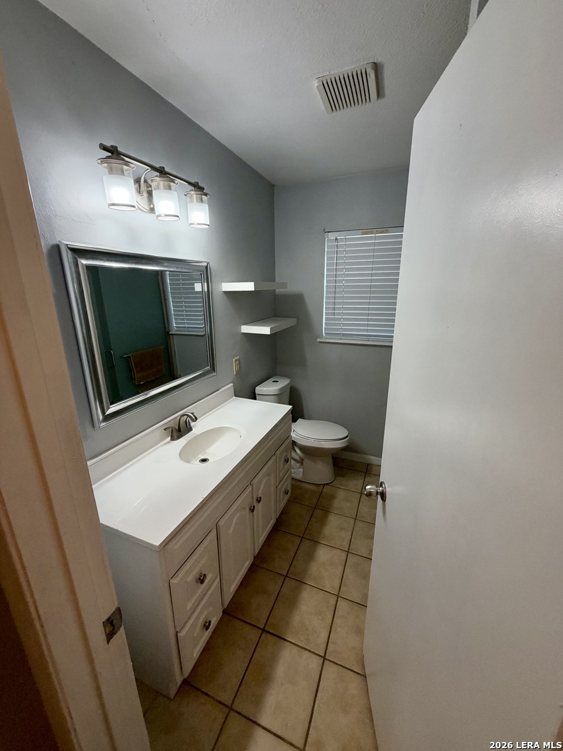 412 N Claiborne, Beeville, TX 78102