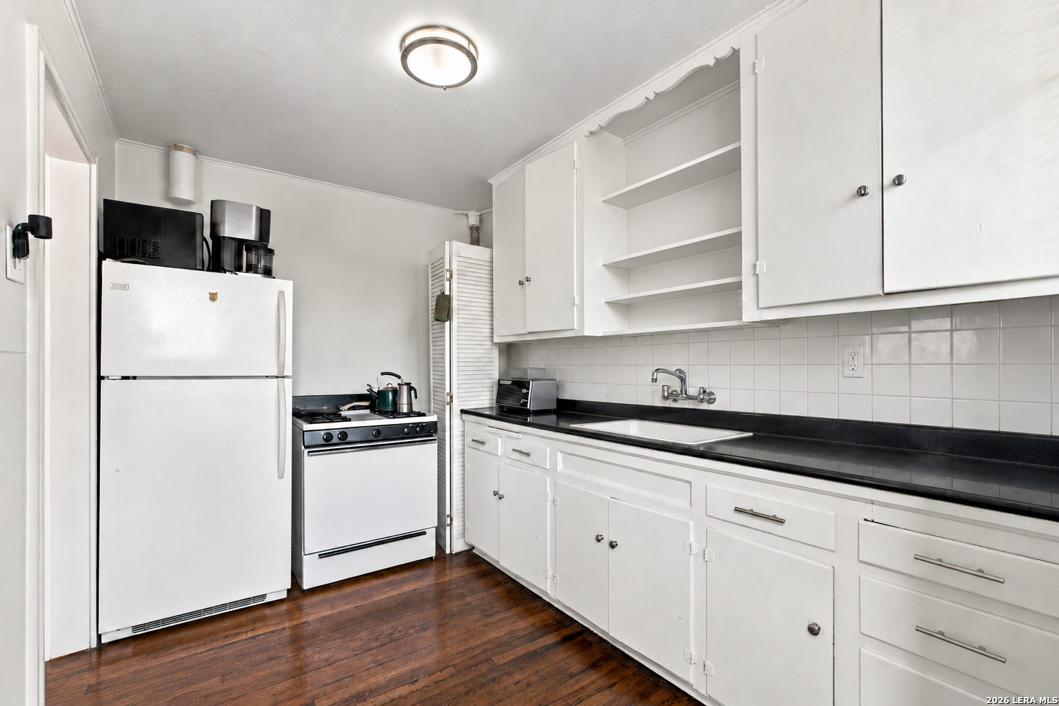 321 E MELROSE DR, Olmos Park, TX 78212