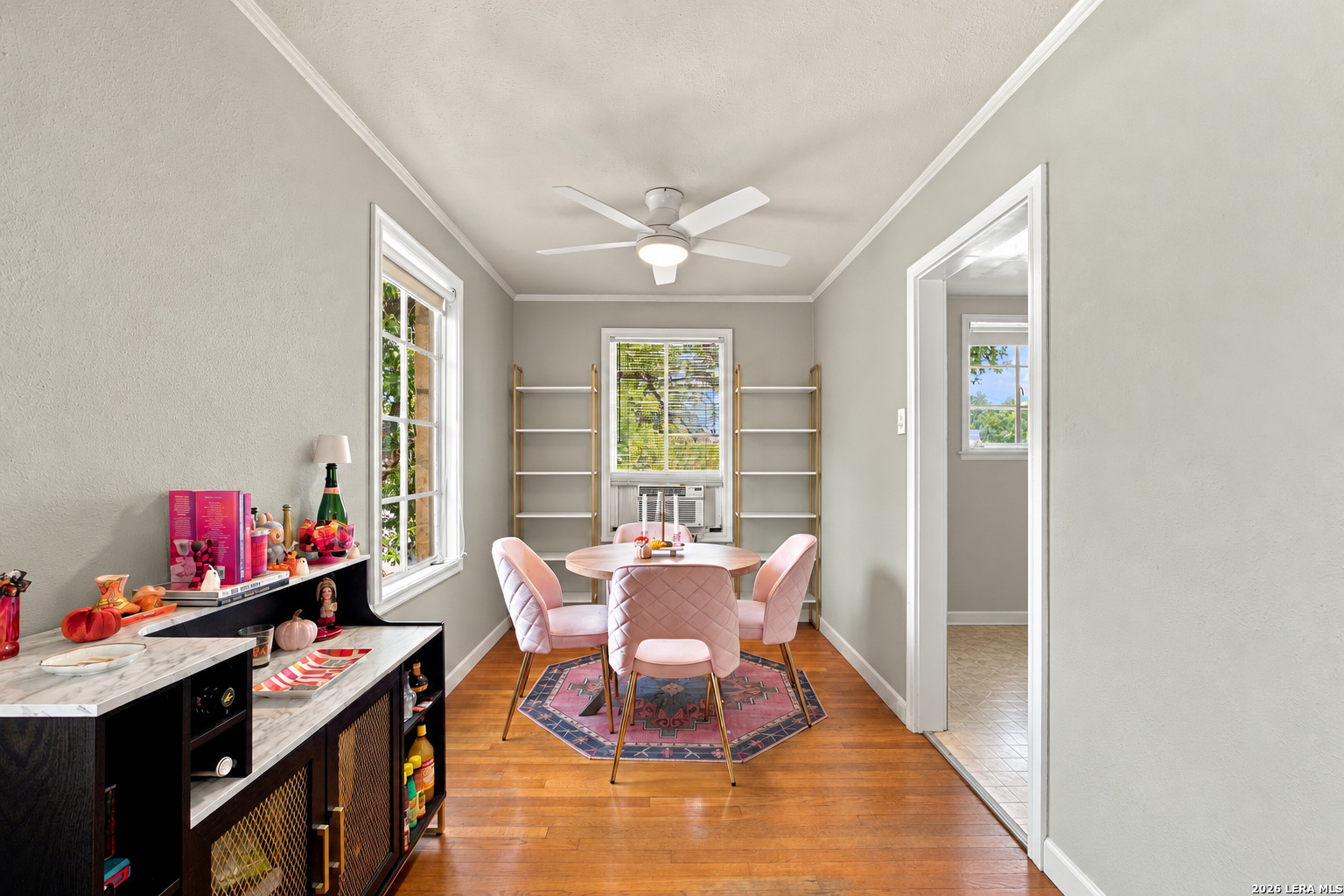 321 E MELROSE DR, Olmos Park, TX 78212