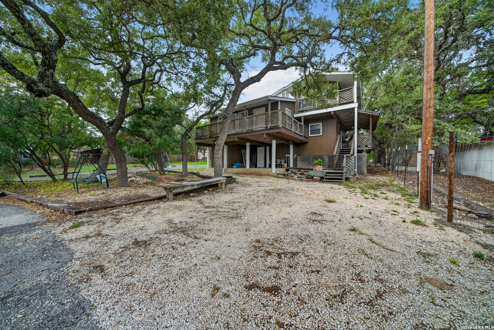 272 White Bass Dr, Lakehills, TX 78063